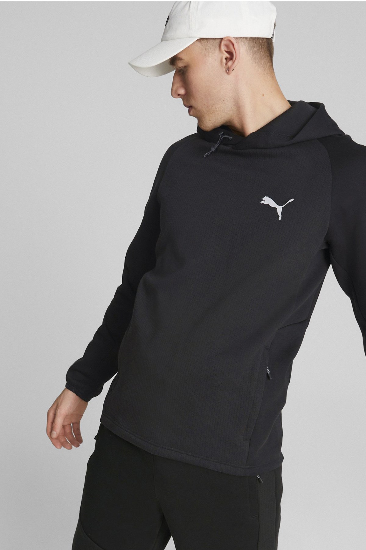 Puma Evostripe Erkek Sweatshirt 84991401 Siyah