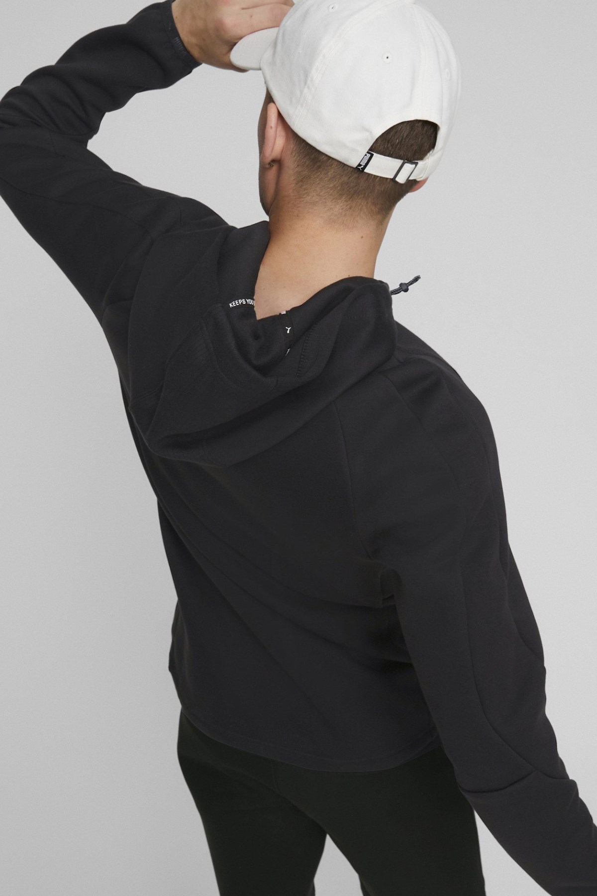 Puma Evostripe Erkek Sweatshirt 84991401 Siyah