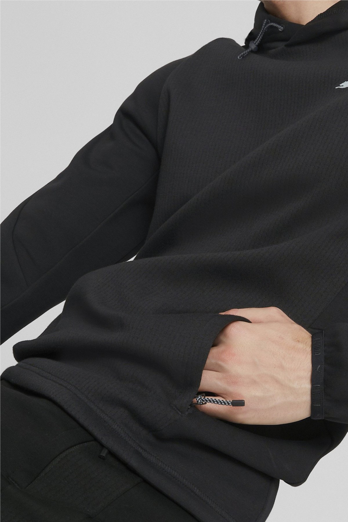 Puma Evostripe Erkek Sweatshirt 84991401 Siyah