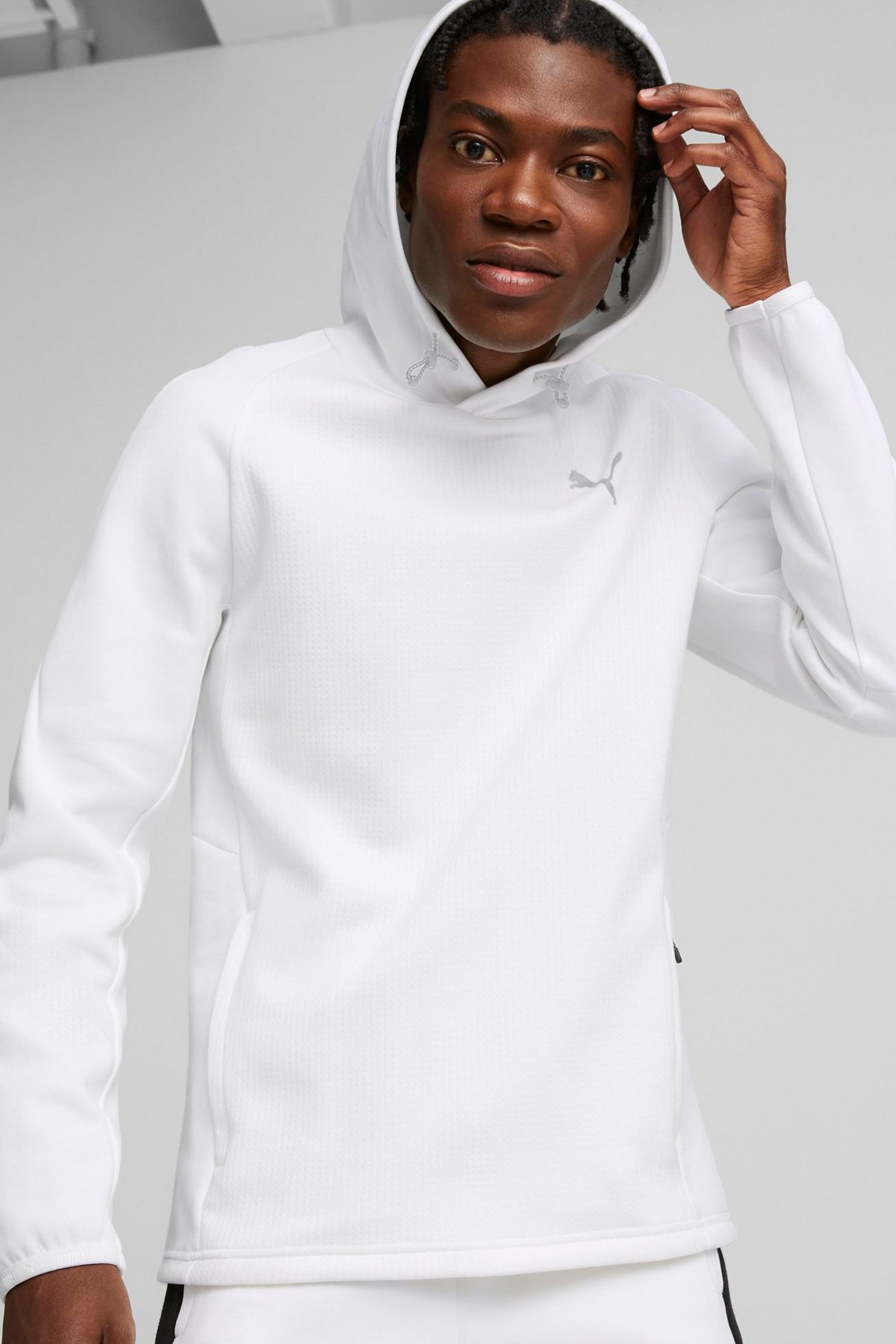 Puma Evostripe Erkek Sweatshirt 84991402 Beyaz