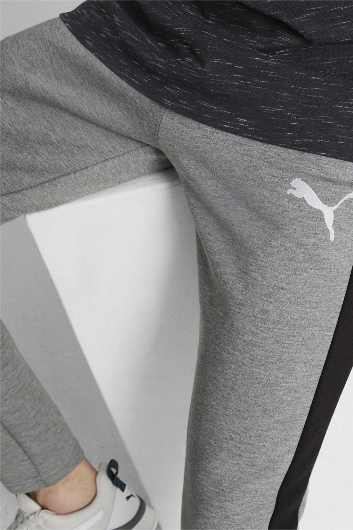 Puma Evostripe Erkek Eşofman Altı 84991703 Gri