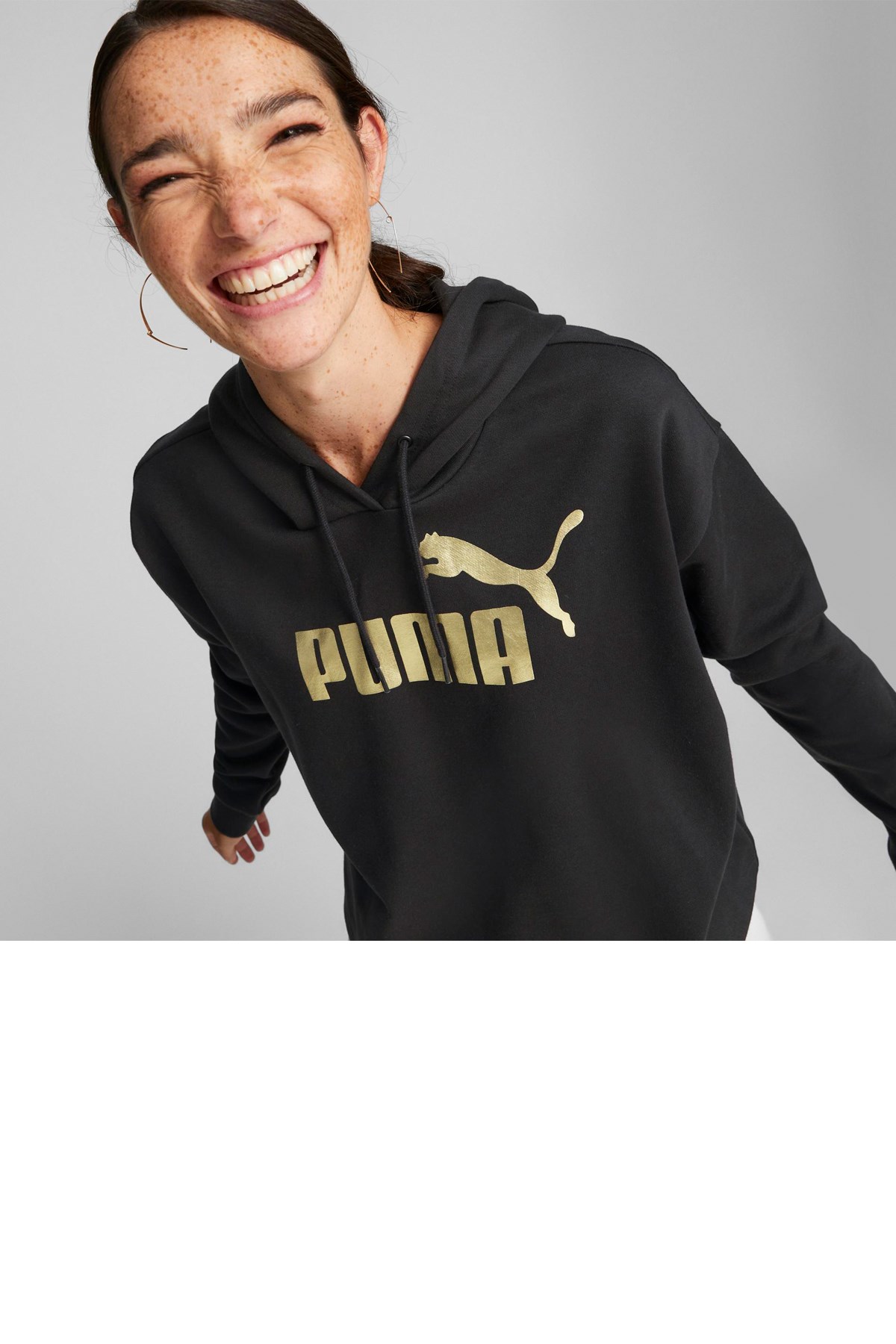 Puma Ess+ Metallic Logo Cropped Kadın Sweatshirt 84995701 Siyah