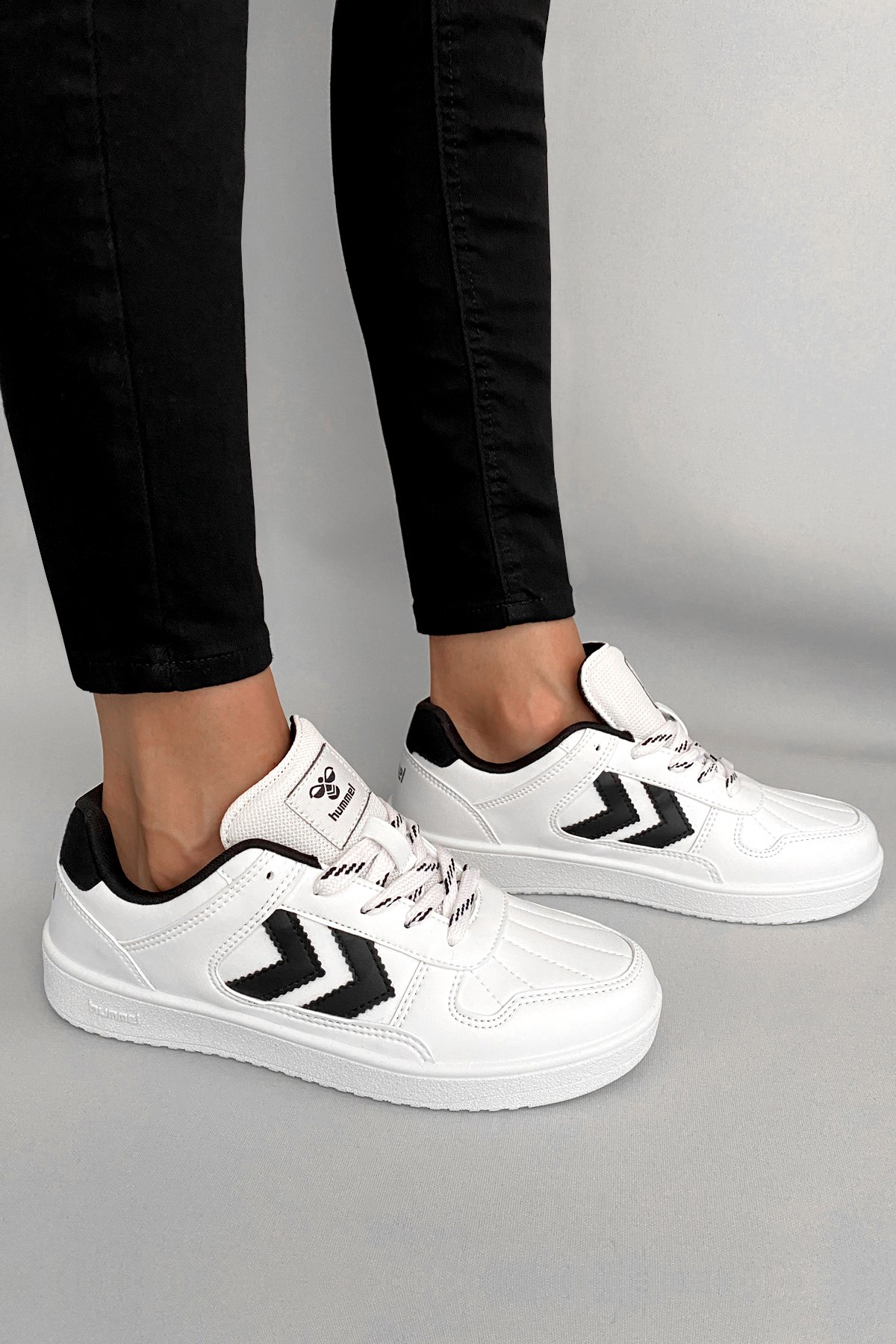 Hummel Court 1990 Unisex Spor Ayakkabı 900828-9124 Beyaz - Siyah