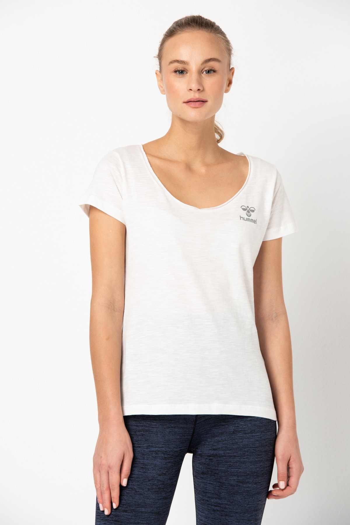 Hummel Florus  Kadin Tişört 910659-9003 Beyaz