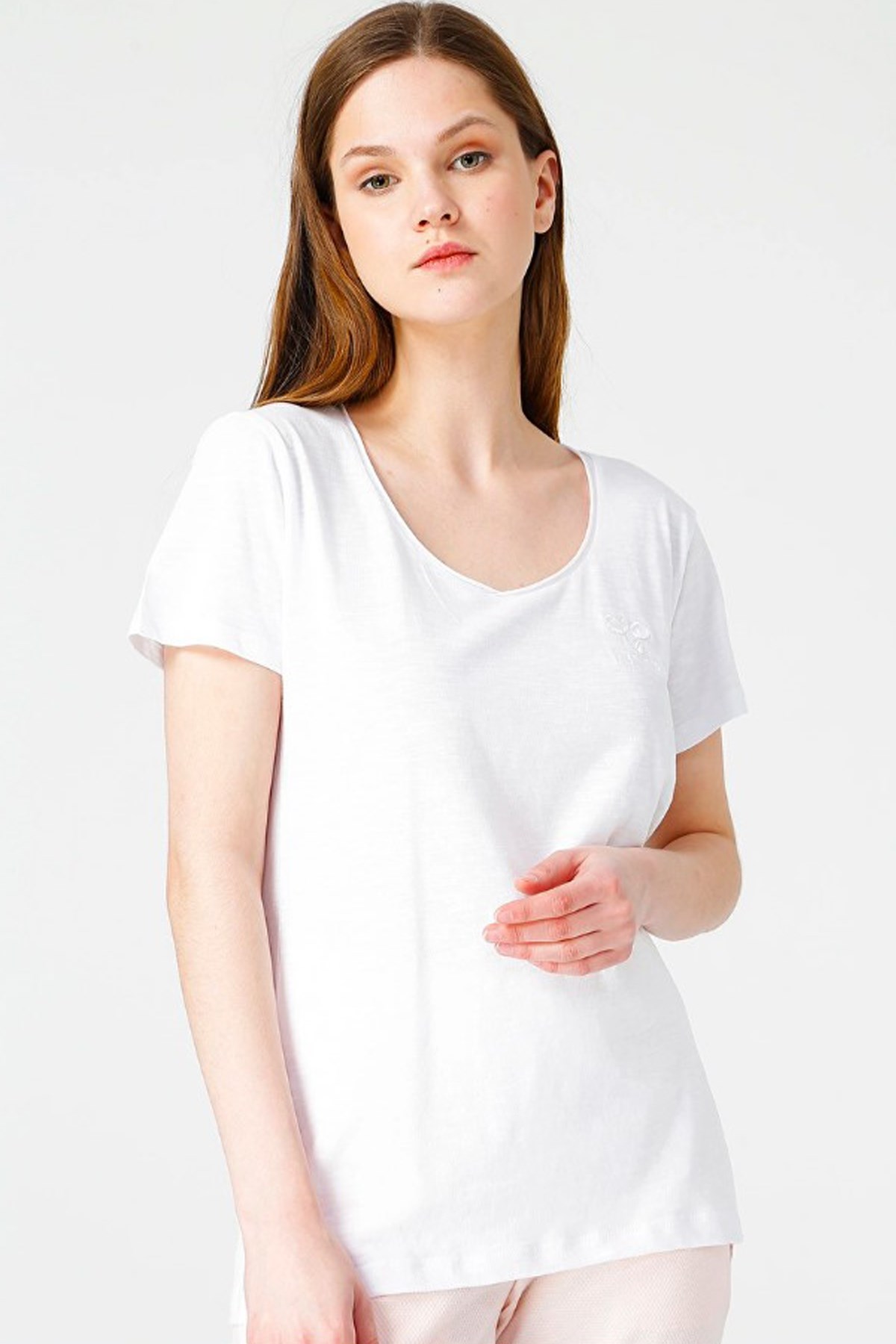 Hummel Alma Kadın Tişört  910953-9001 Beyaz