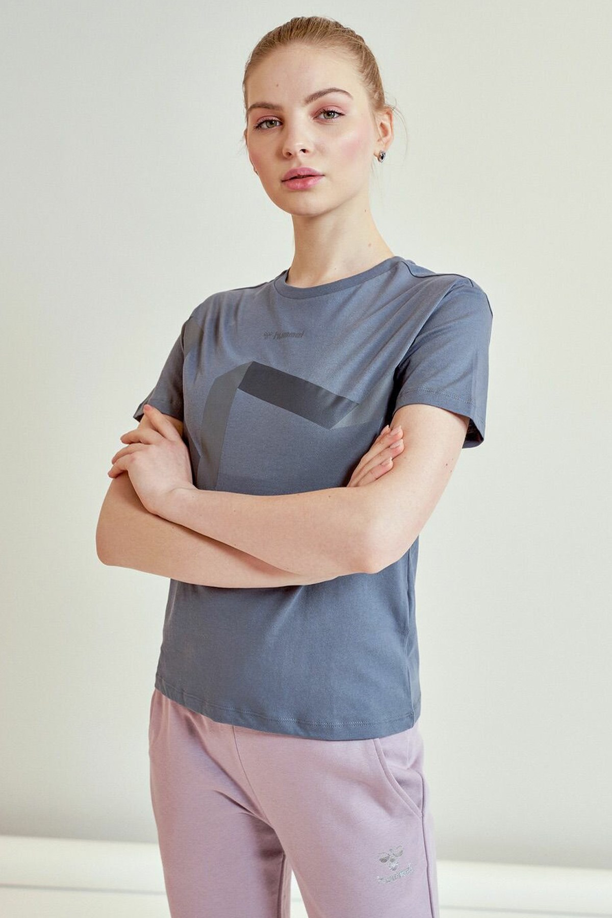 Hummel Hannah Kadın Tişört 910981-8241 Gri