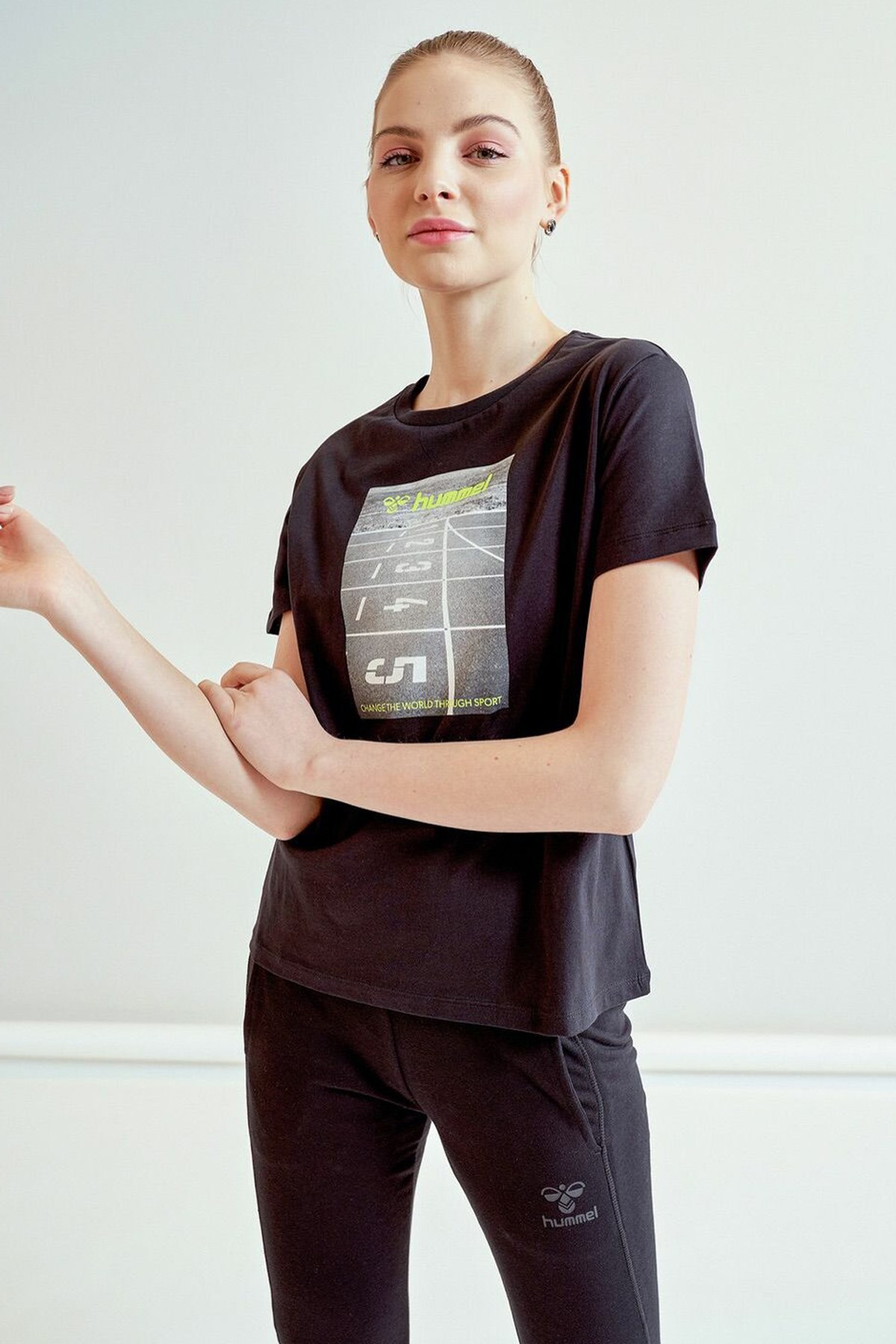 Hummel Telma Kadın Tişört 911038-2001 Siyah