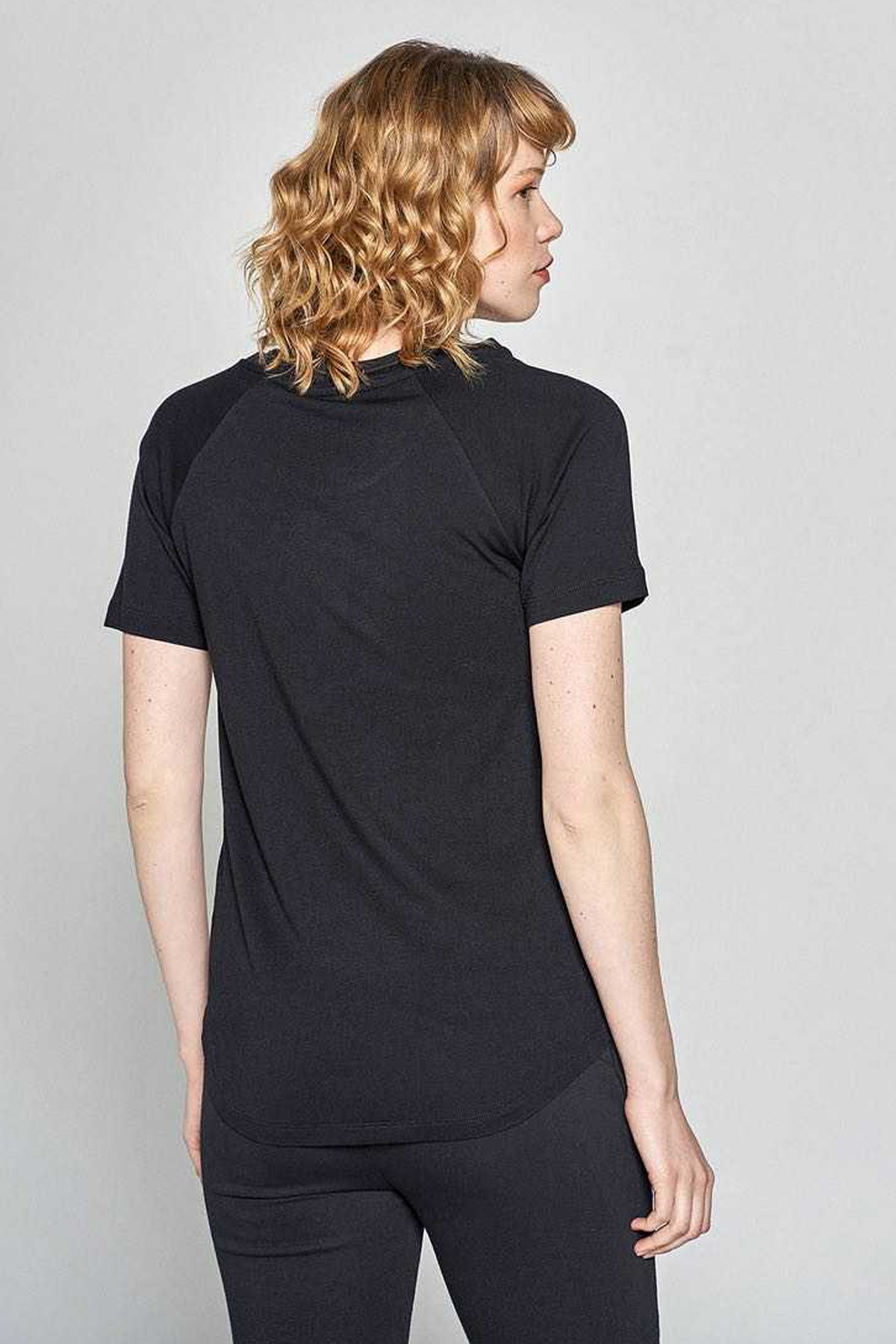 Hummel Selina Kadın Tişört 911216-2001 Siyah