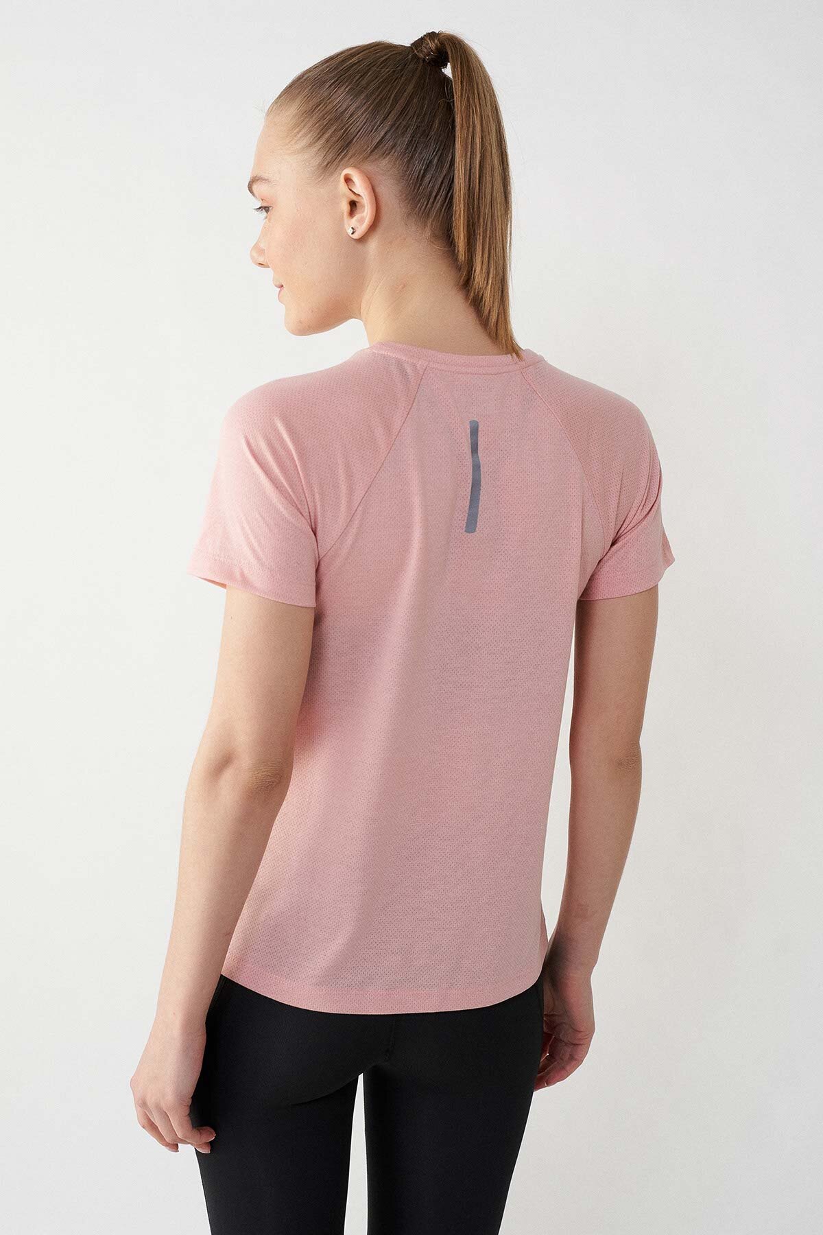 Hummel Grop  Kadın Tişört 911314-3026 Pembe