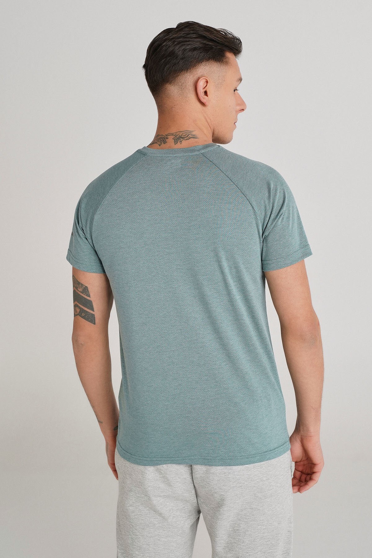 Hummel Venge Erkek Tişört 911370-1016 Yeşil