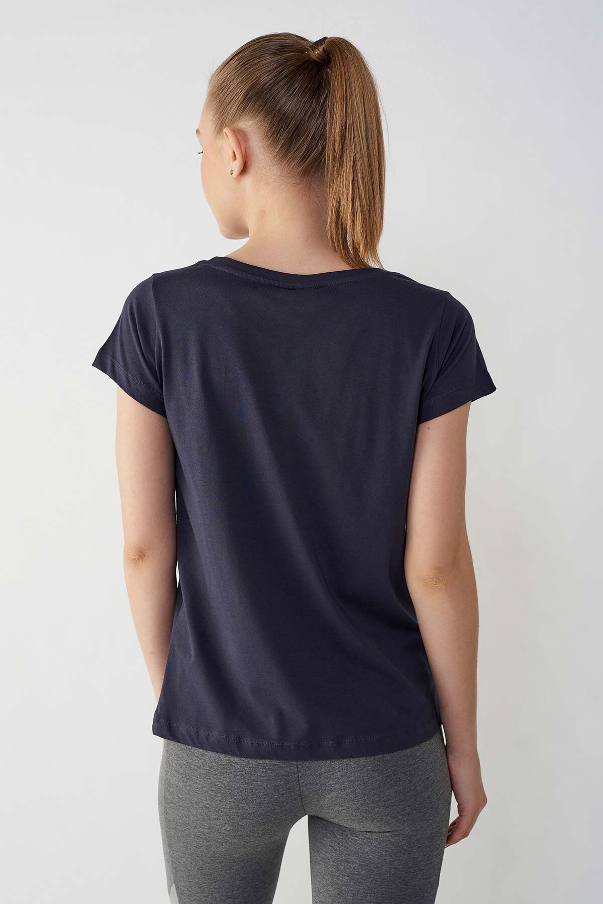 Hummel Niley  Kadın Tişört 911440-1322 Yeşil