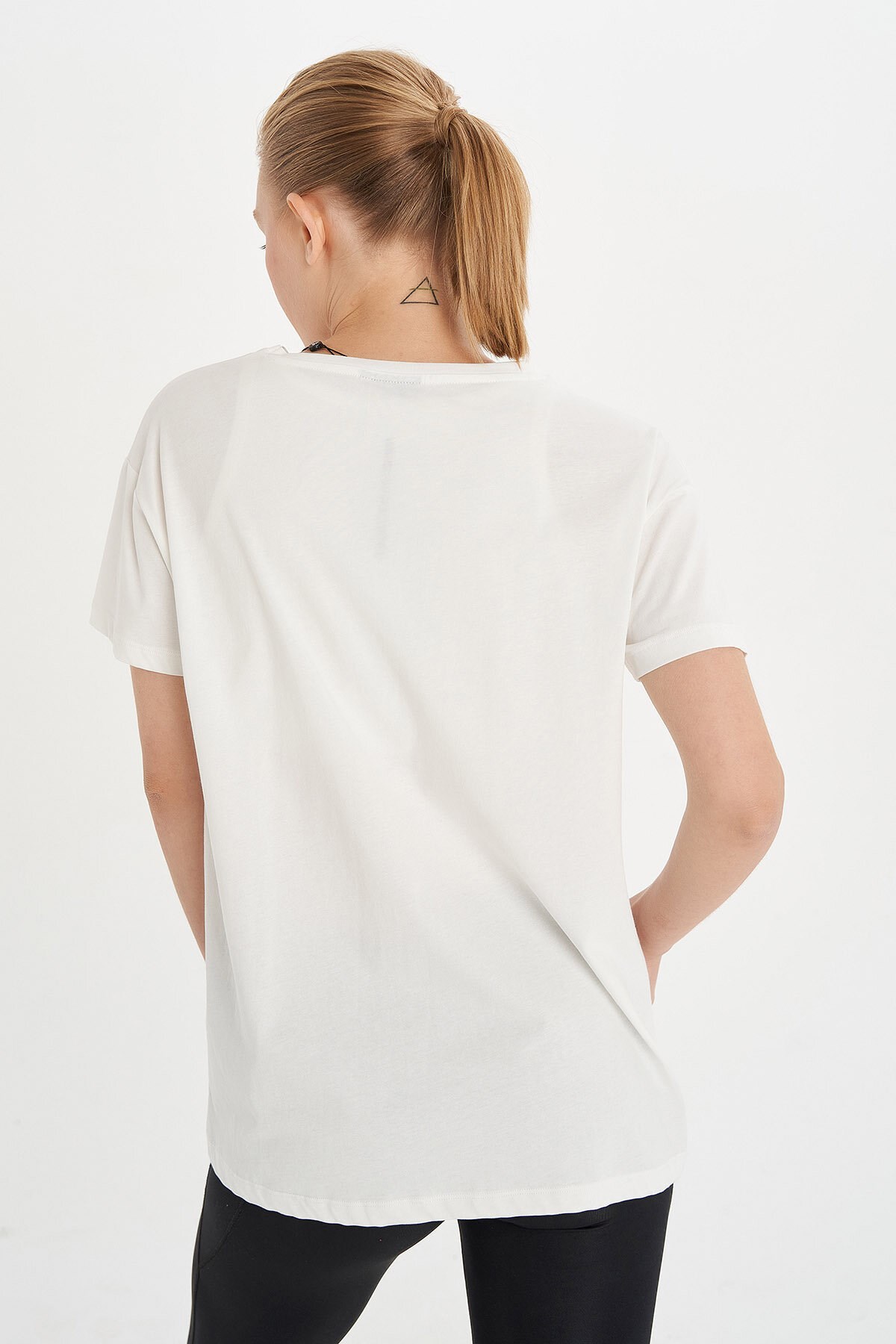 Hummel Bemy Kadın Tişört 911477-9003 Beyaz