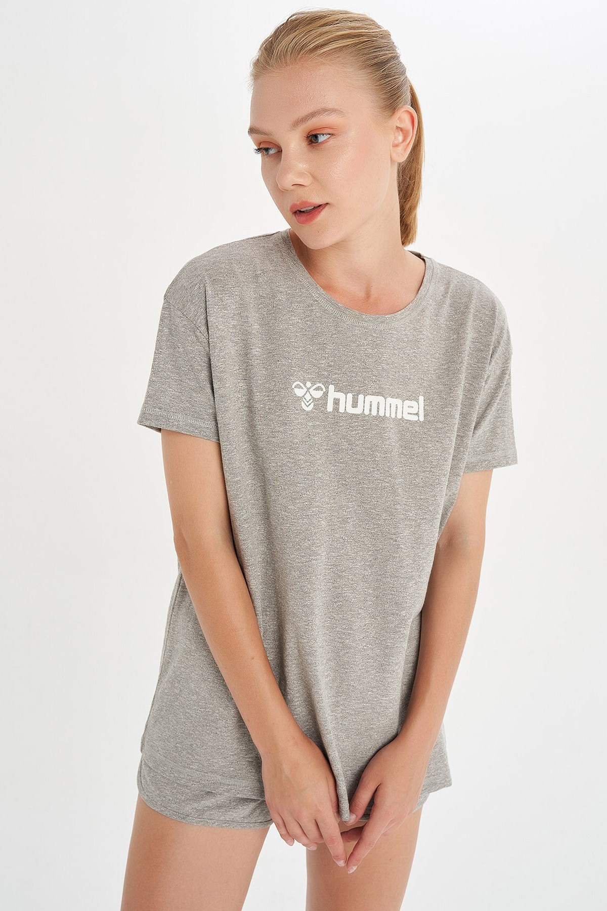 Hummel Sienna Kadın Tişört 911541-9003 Gri