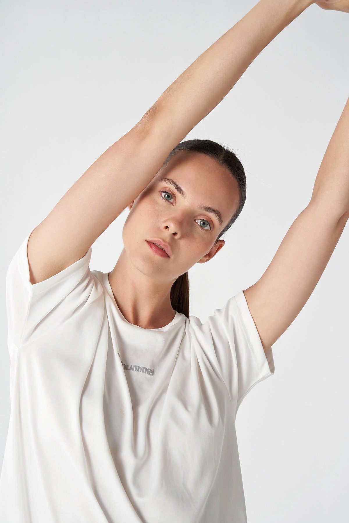 Hummel Linea Kadın Tişört 911814-9003 Beyaz