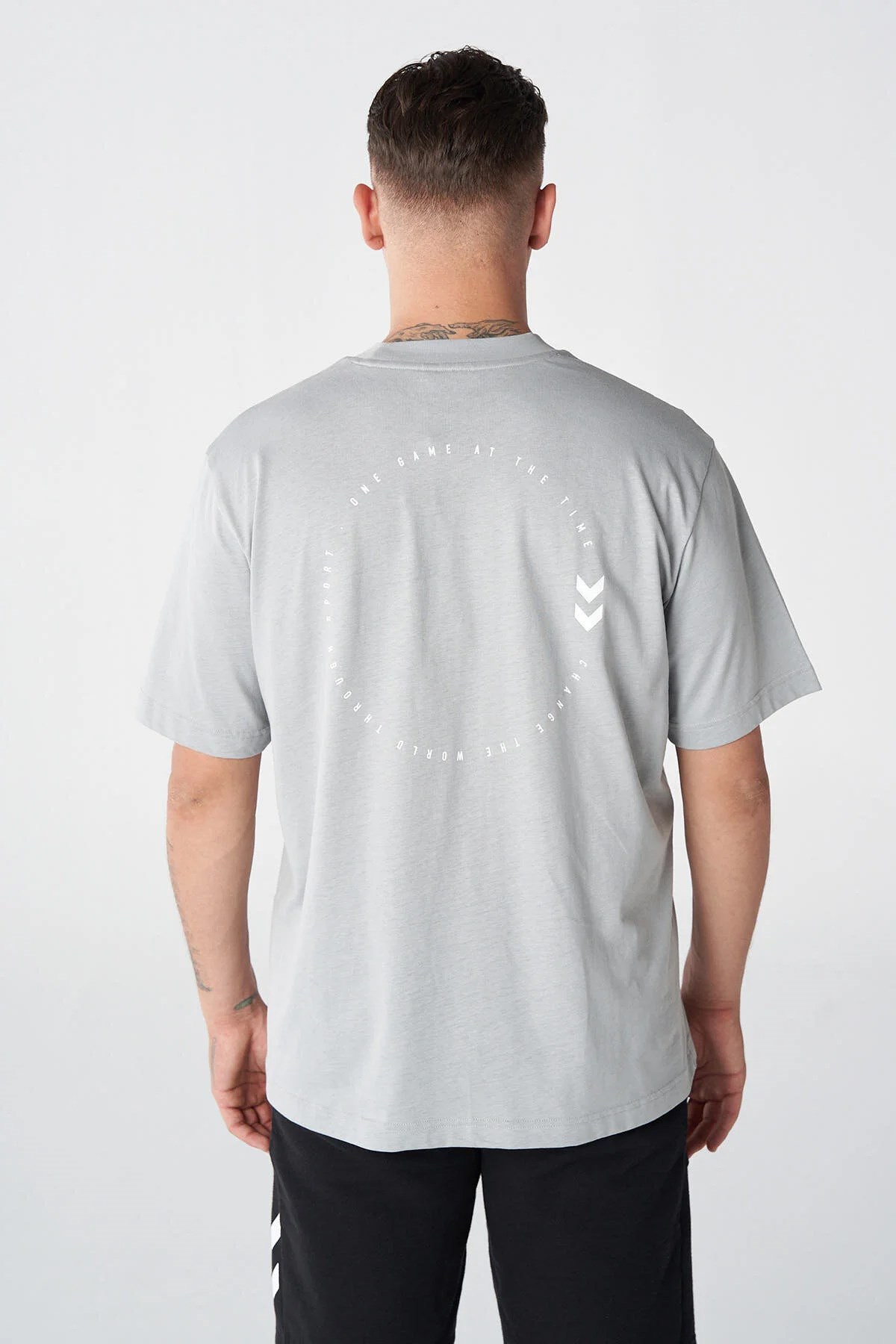 Hummel Sean Oversize Erkek Tişört 911856-2521 Gri