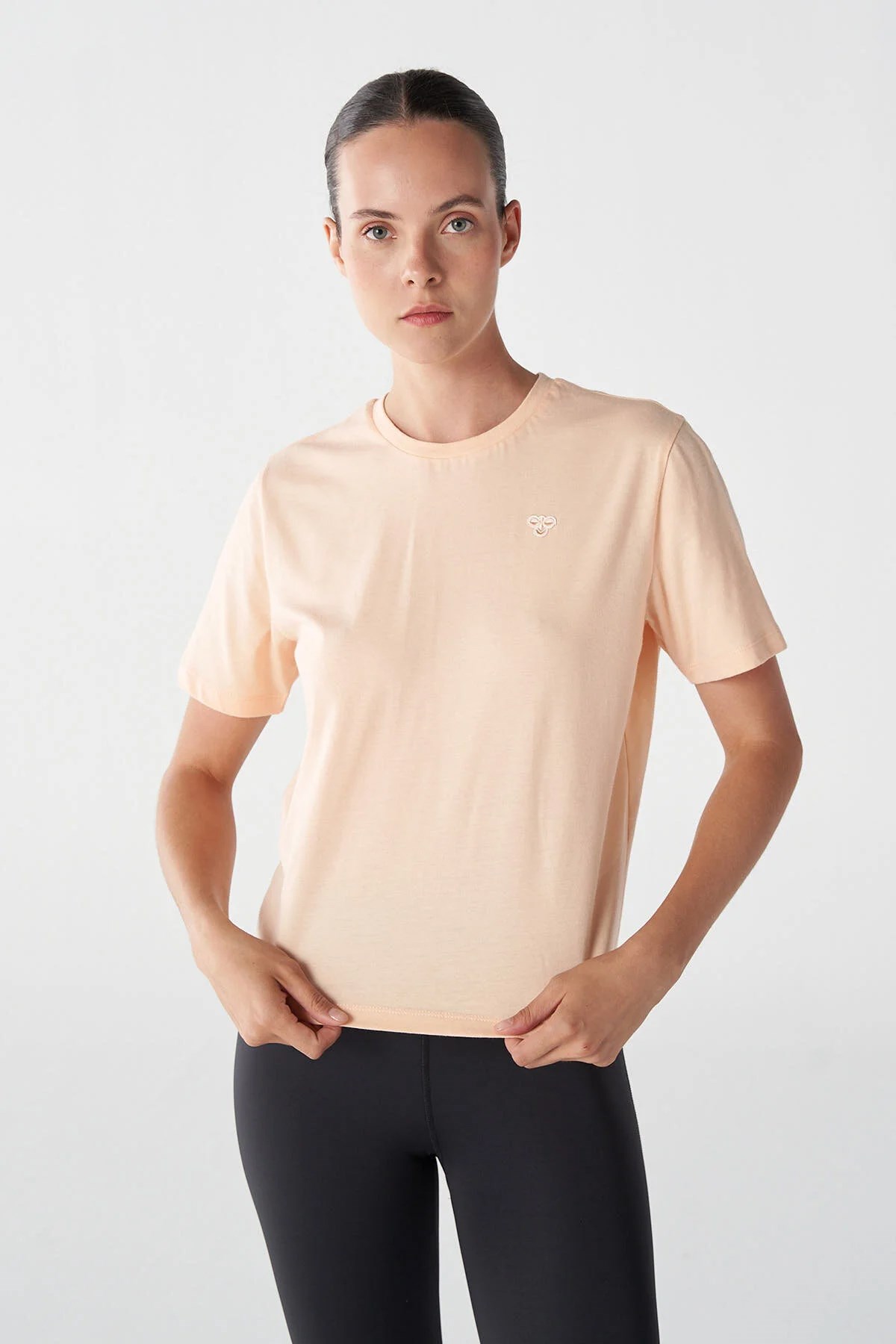 Hummel T-ic icona Regular Kadın Tişört 911867-2518 Turuncu