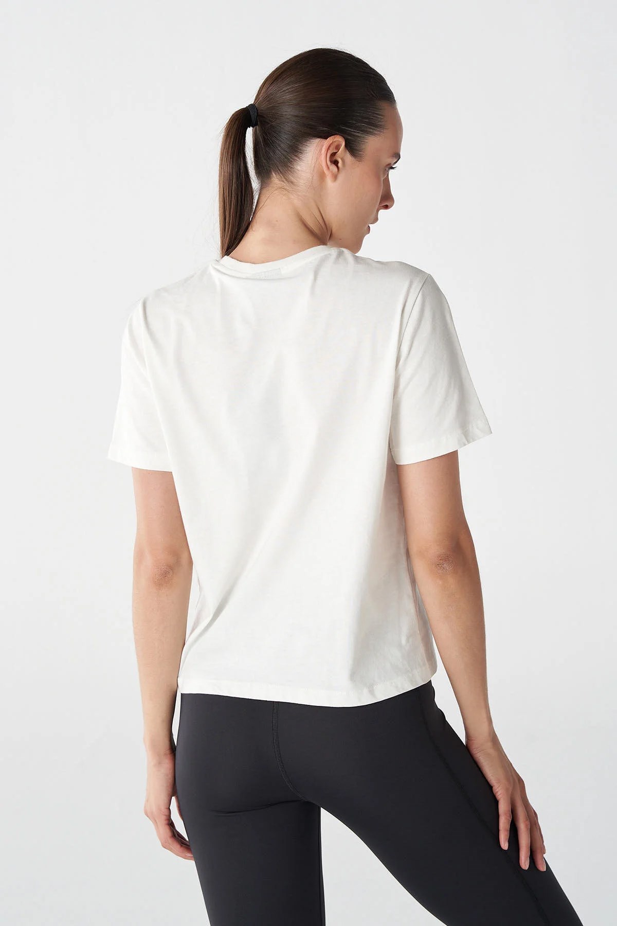 Hummel  T-Ic Icona Regular  Kadın Tişört Beyaz