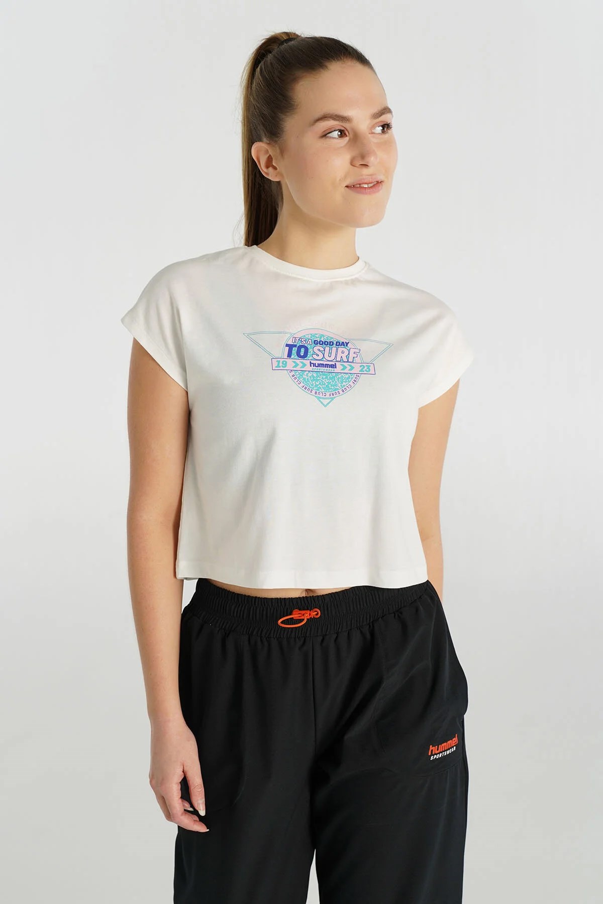 Hummel Afra Kadın Tişört 912065-9003 Beyaz
