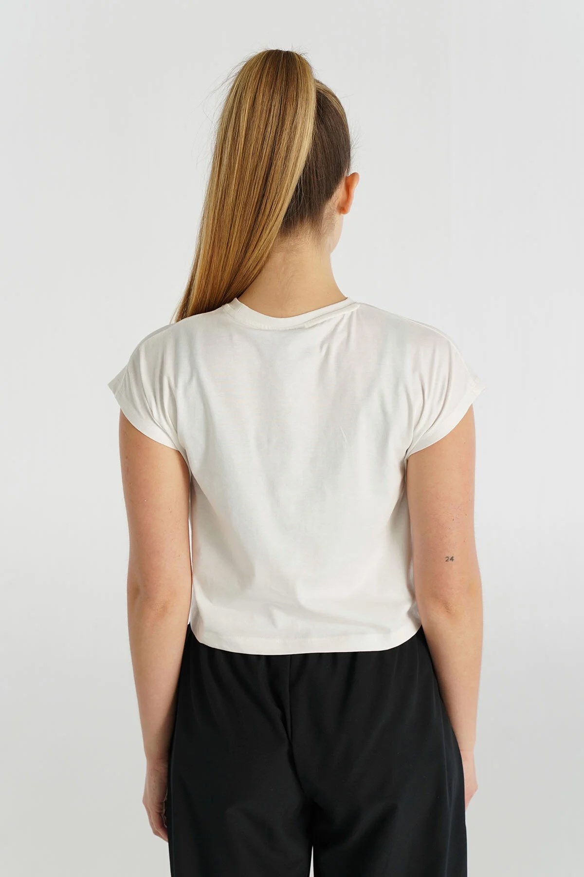 Hummel Afra Kadın Tişört 912065-9003 Beyaz