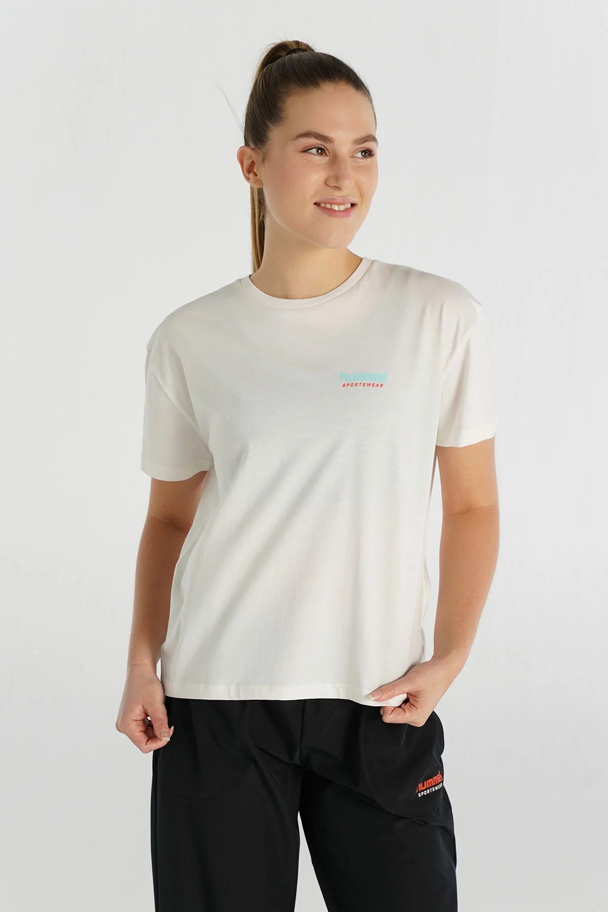 Hummel Boel Kadın Tişört 912075-9003 Beyaz