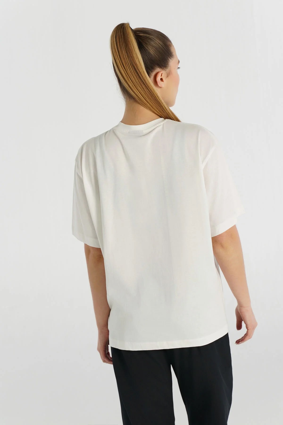 Hummel Patez Oversize Kadın Tişört 912150-9003 Beyaz