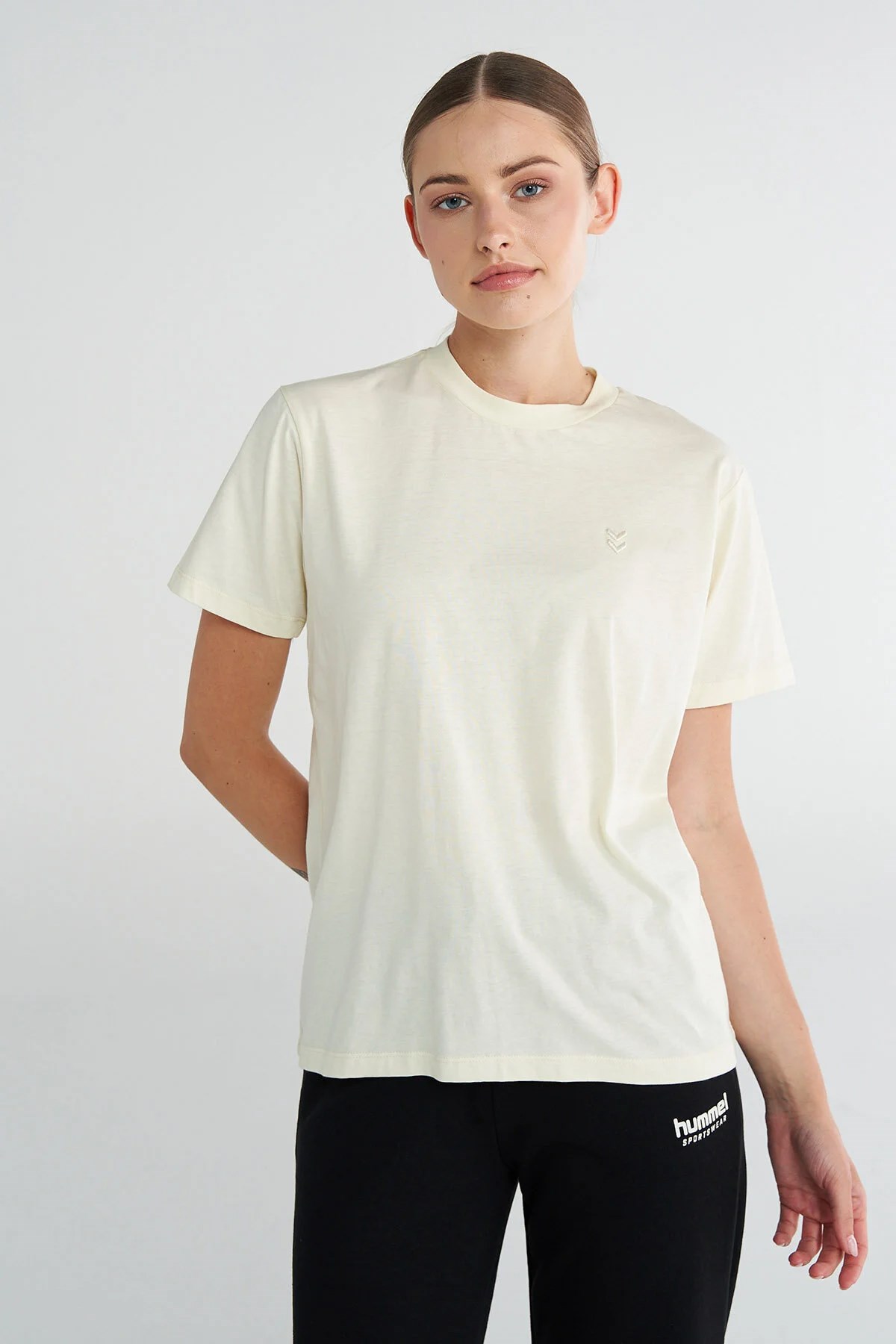 Hummel T-Pulse Kadın Tişört 912261-9157 Bej
