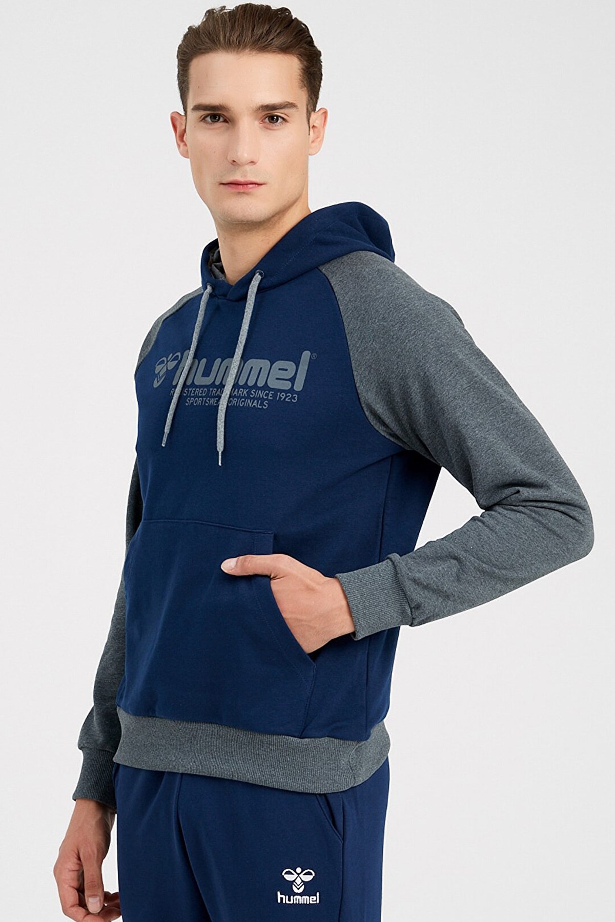 Hummel Regow Erkek Kapşonlu Sweatshirt 920894-7480 Lacivert