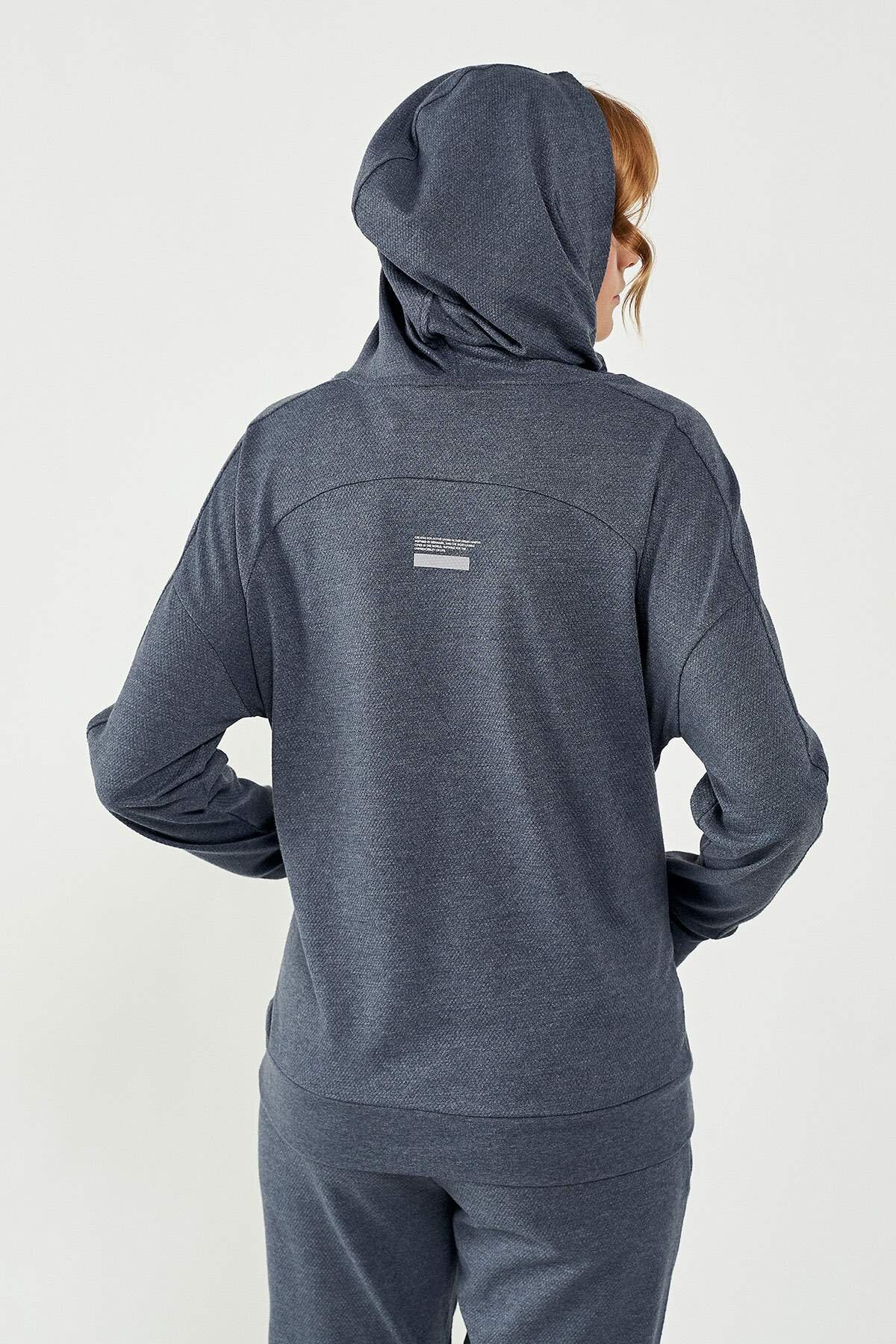 Hummel Gang Kadın Sweatshirt 921084-7429 Lacivert