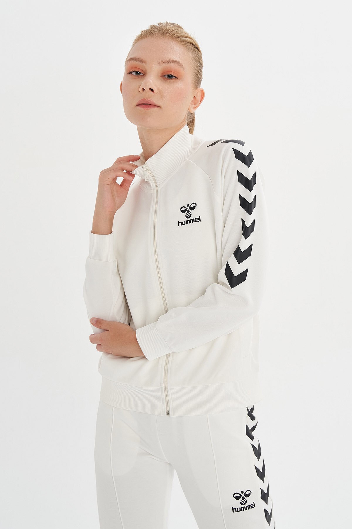 Hummel Genesis Kadın Fermuarlı Sweatshirt 921135-9003 Beyaz