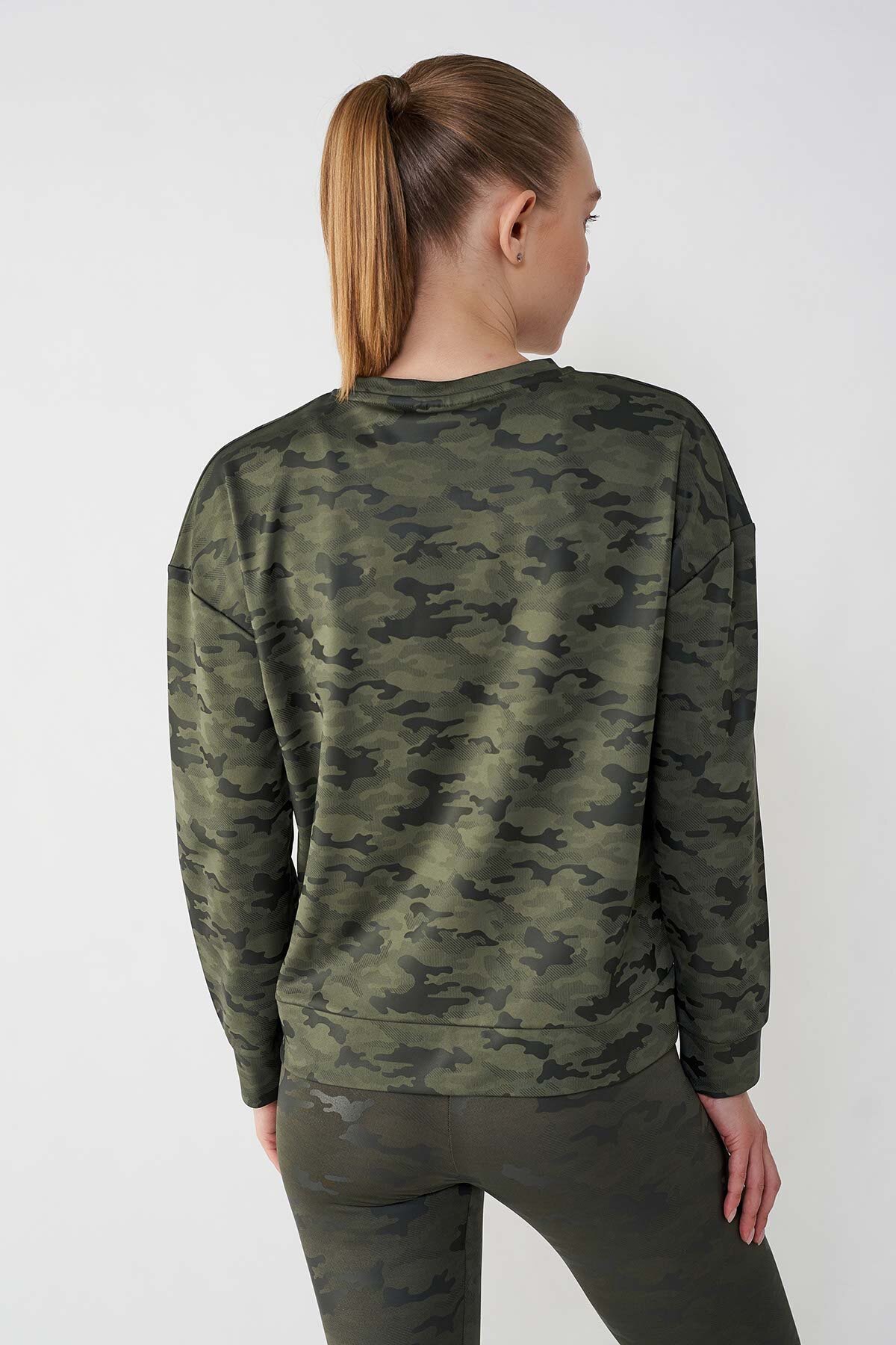 Hummel Apirka  Kadın Sweatshirt 921198-1323 Haki