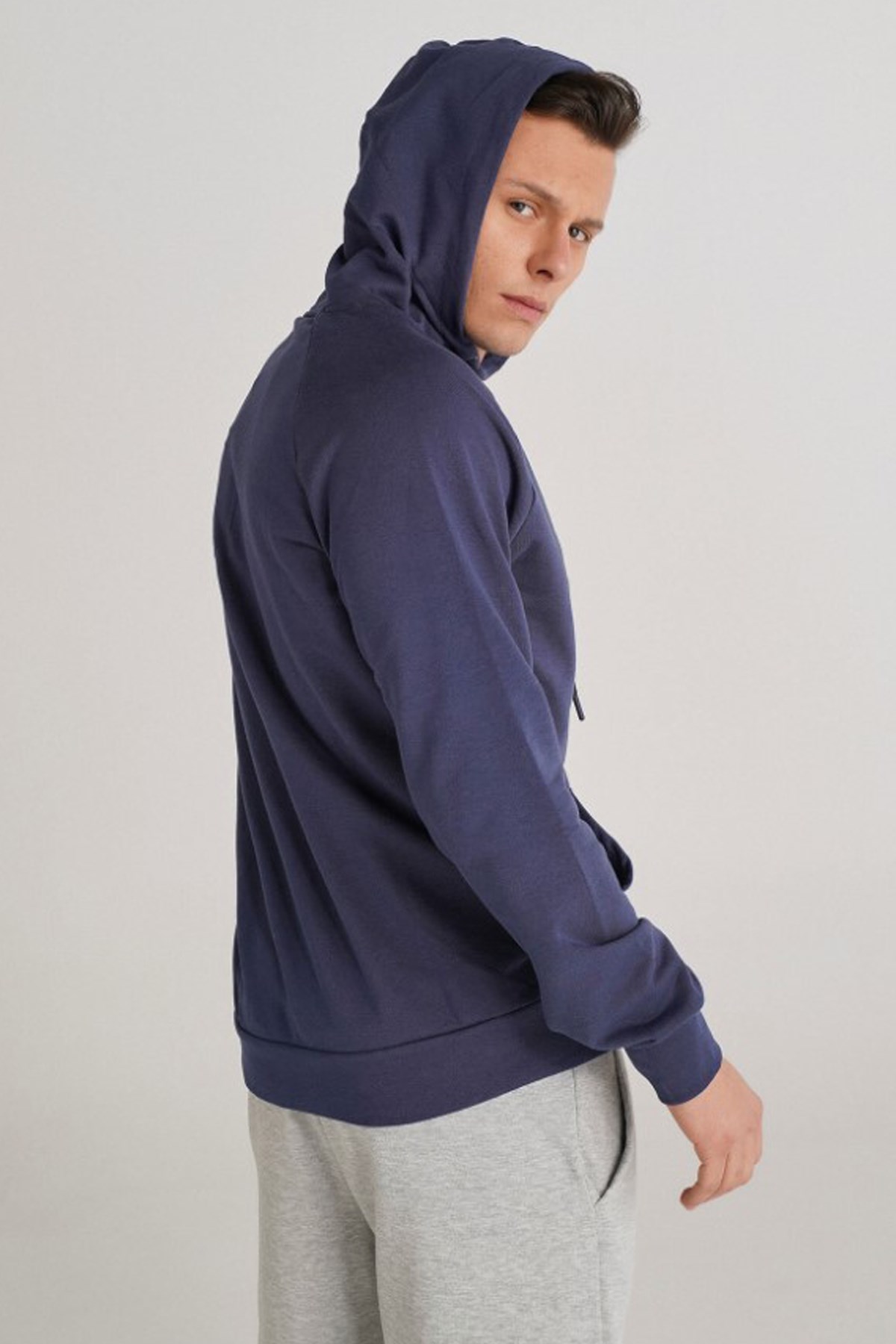 Hummel T-Isam 2.0 Erkek Sweatshirt 921556-7666 Lacivert