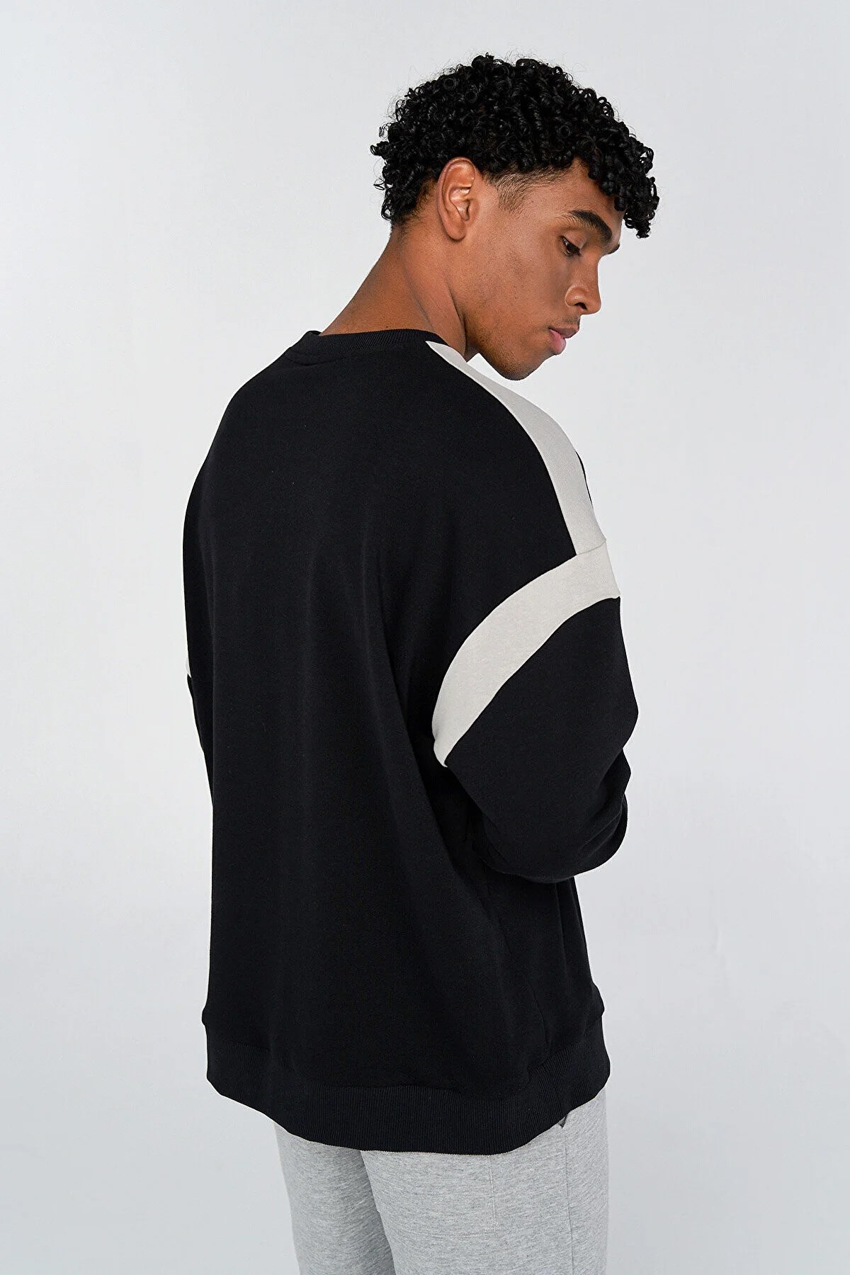Hummel Erkek Sweatshirt 921594-2001 Siyah