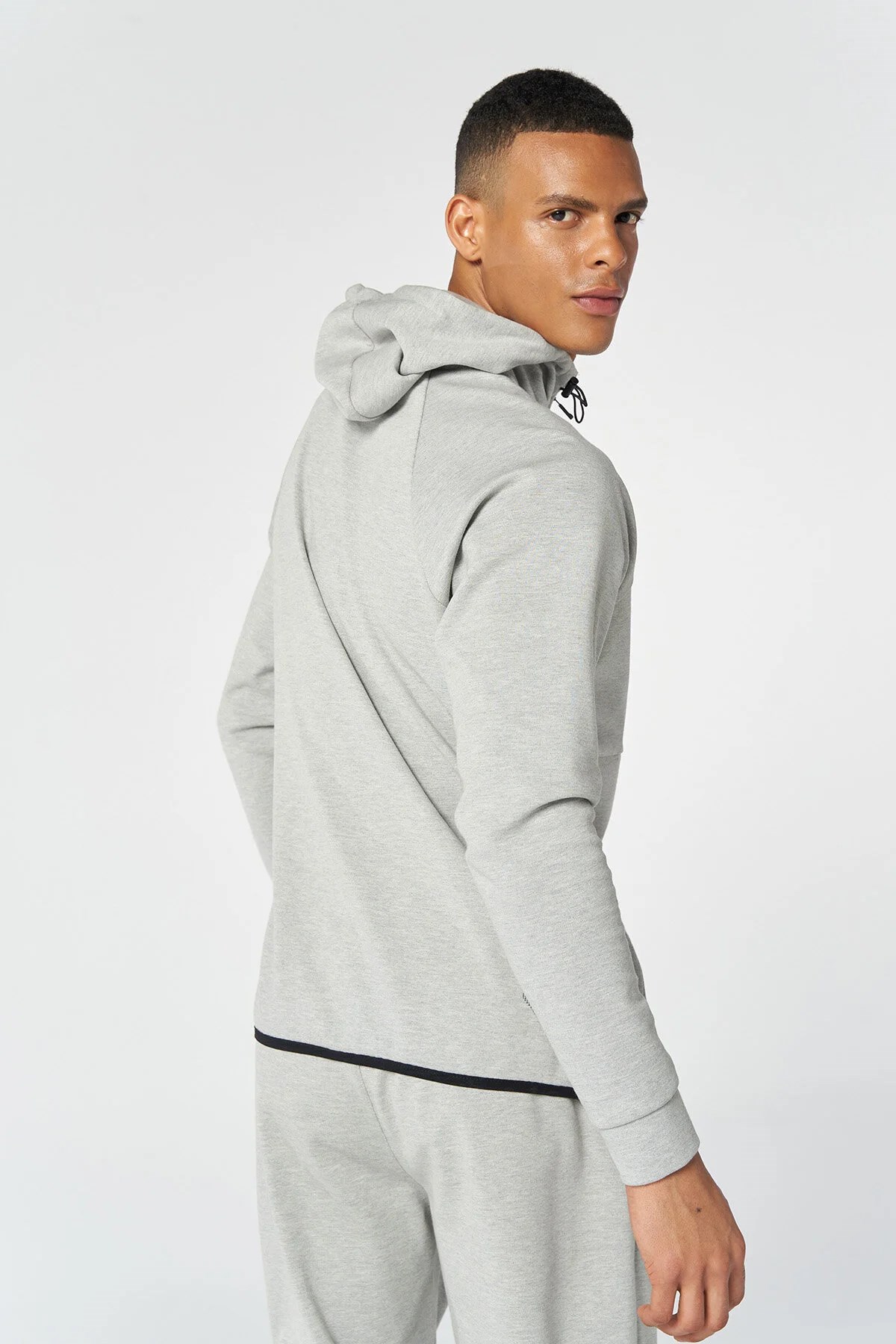 Hummel T-Mt interval Zip Erkek Sweatshirt 921647-2006 Gri