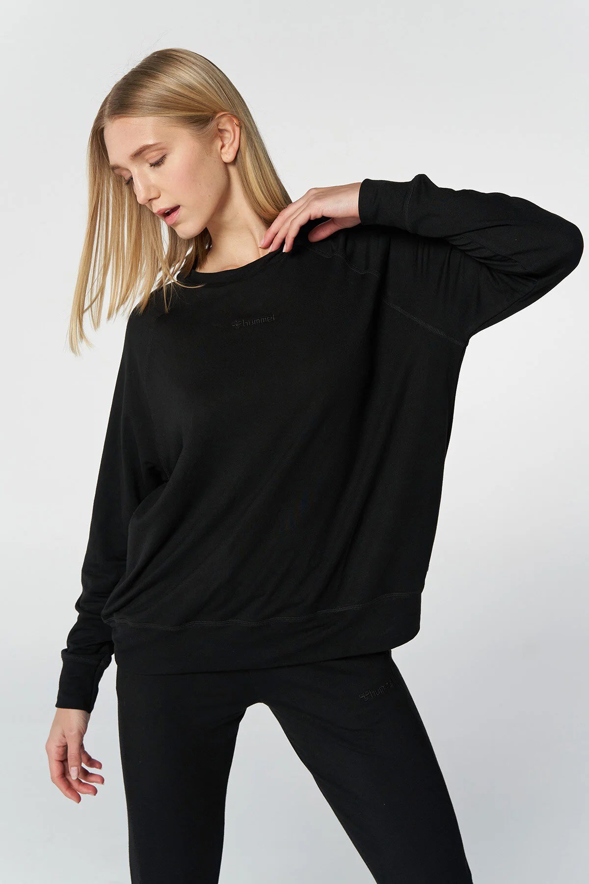 Hummel Floria Kadın Sweatshirt 921680-2001 Siyah