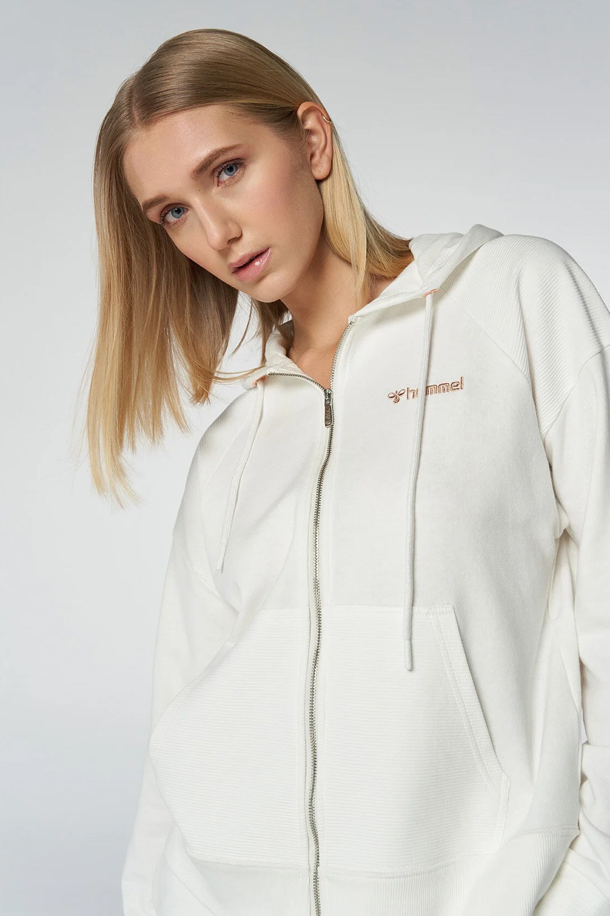 Hummel İberis Kadın Fermuarlı Sweatshirt 921692-9003 Beyaz