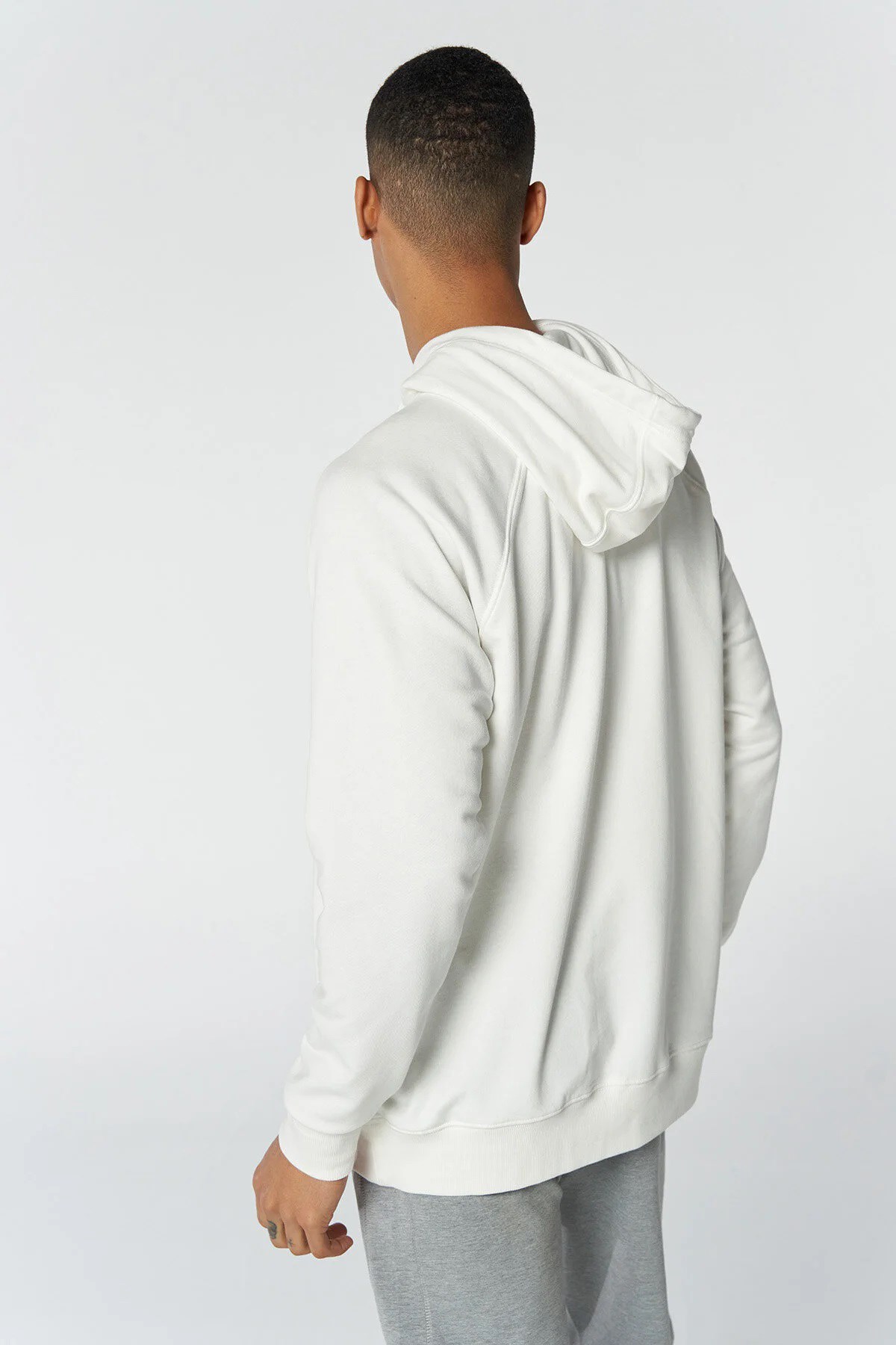 Hummel Johns Oversize Erkek Sweatshirt 921702-9003 Beyaz