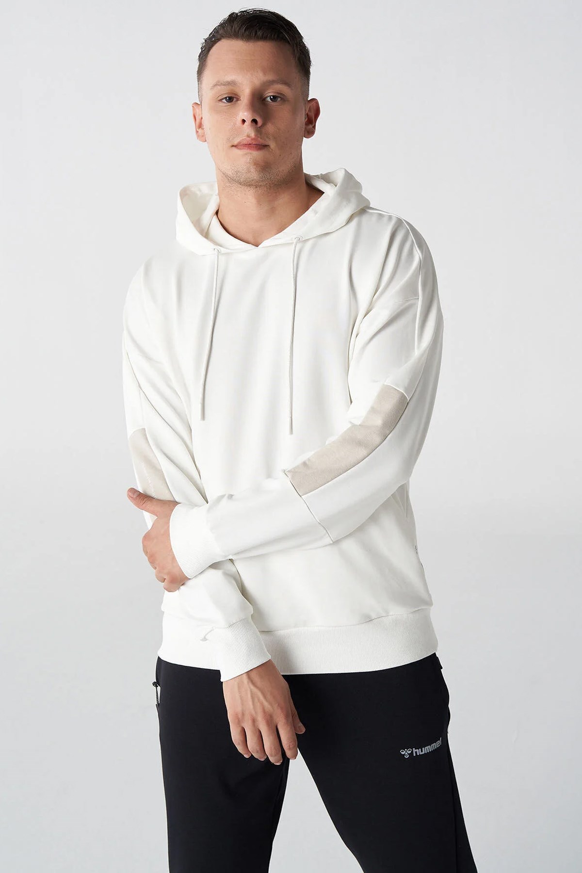 Hummel Remy Erkek Sweatshirt 921821-9003 Beyaz
