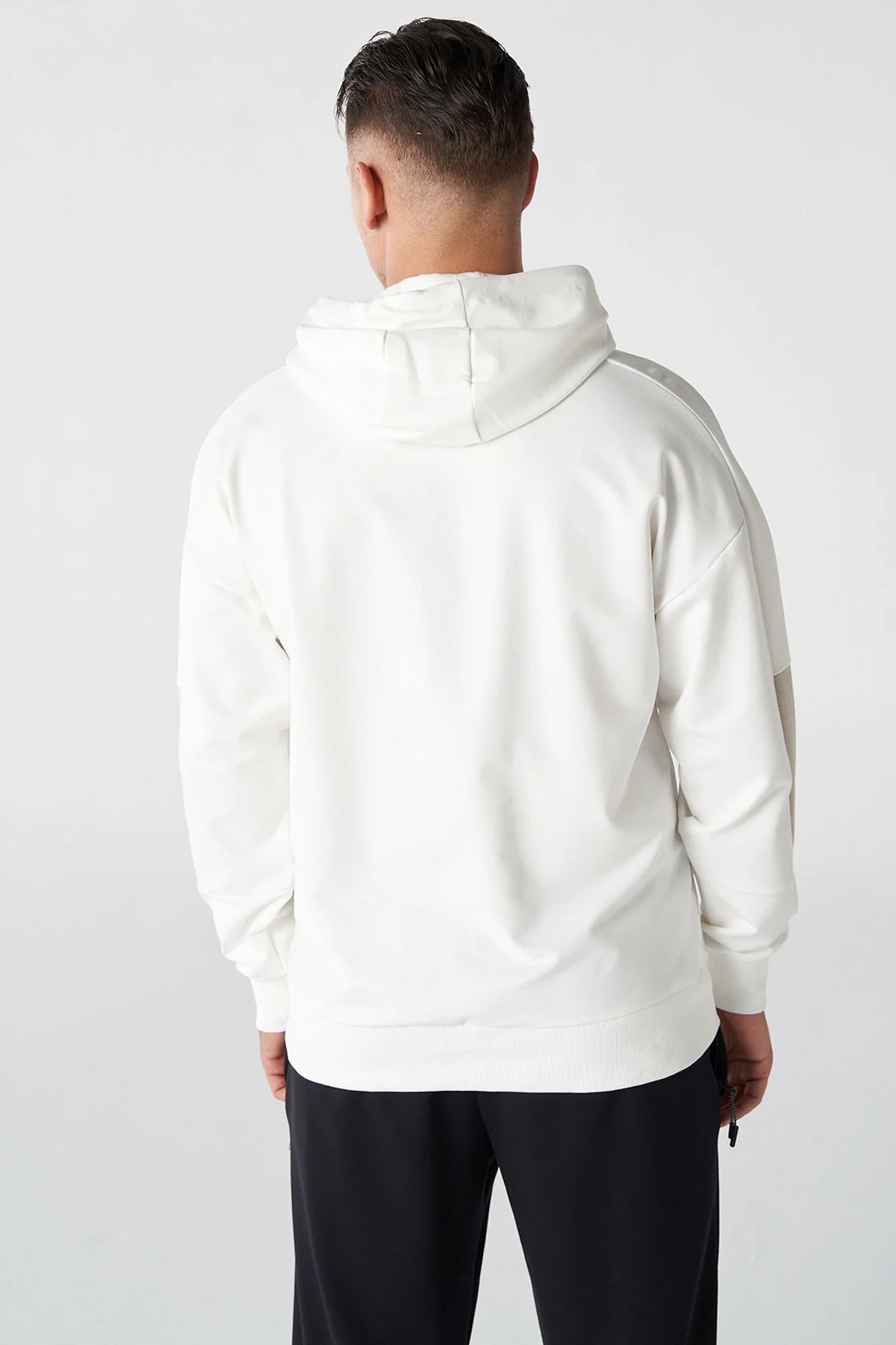Hummel Remy Erkek Sweatshirt 921821-9003 Beyaz