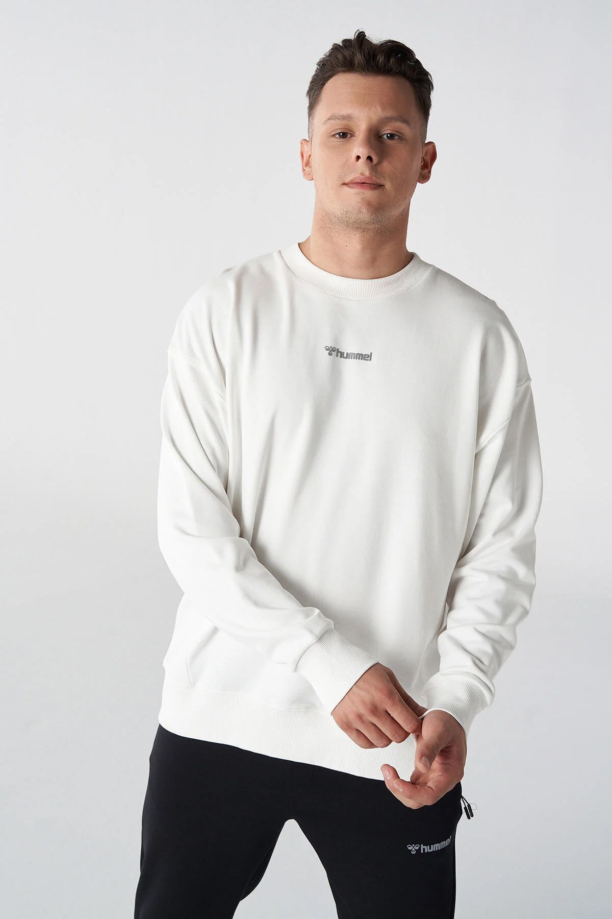 Hummel Sam Oversize Erkek Sweatshirt 921825-9003 Beyaz