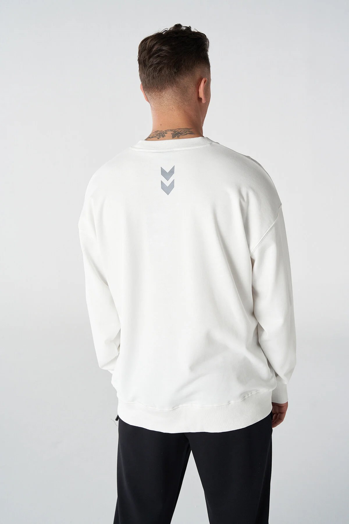 Hummel Sam Oversize Erkek Sweatshirt 921825-9003 Beyaz