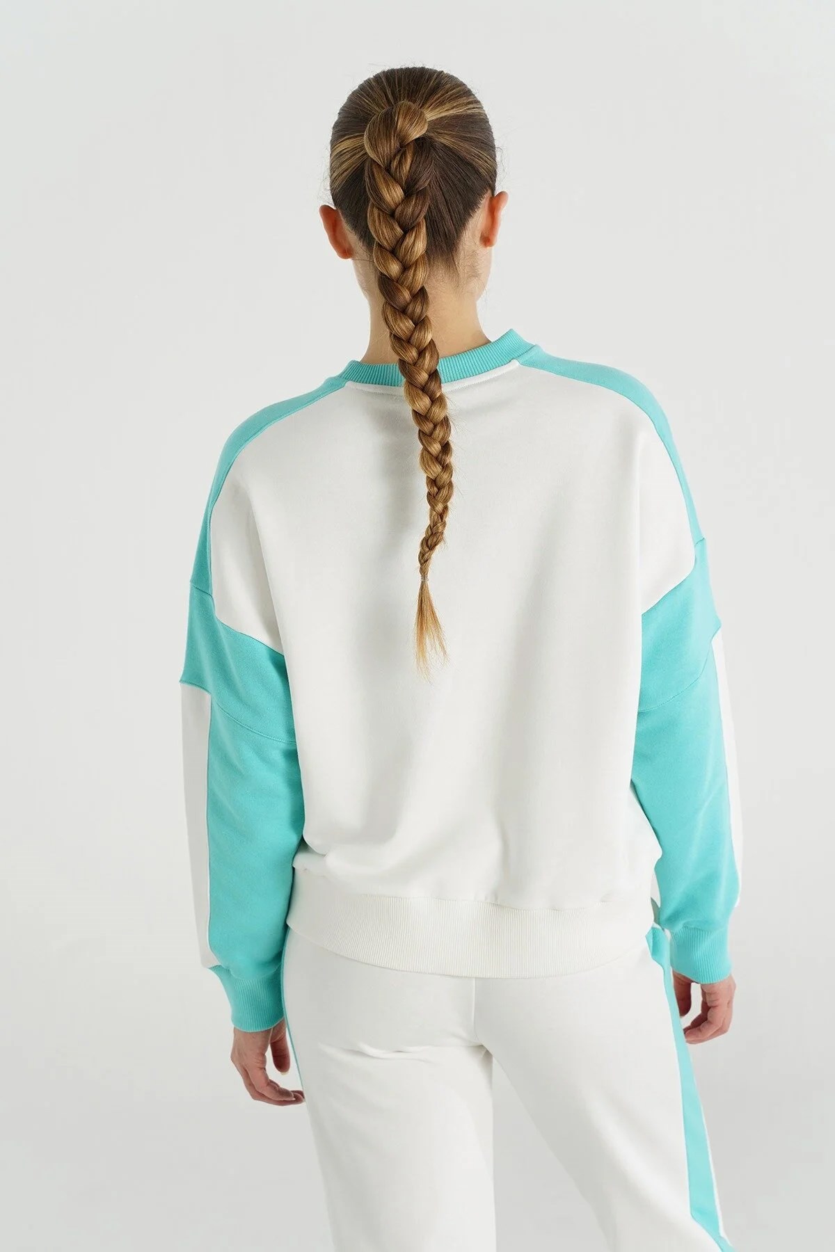 Hummel Nash Kadın Sweatshirt 922270-9003 Beyaz
