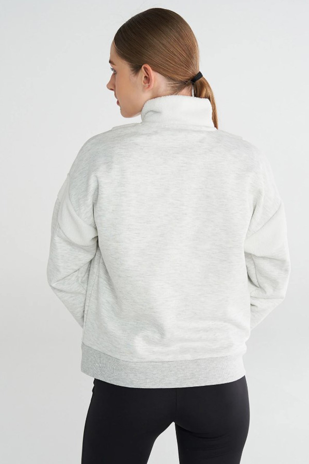 Hummel Adur Zip Neck Kadın Sweatshirt 922347-9098 Beyaz