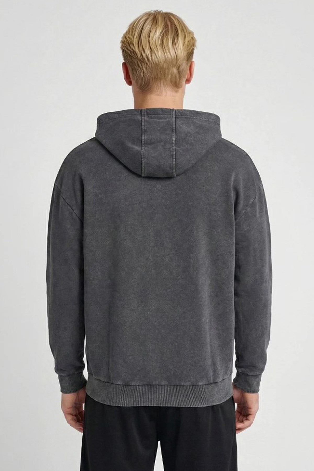 Hummel Yantar Erkek Sweatshirt 922530-2001 Siyah