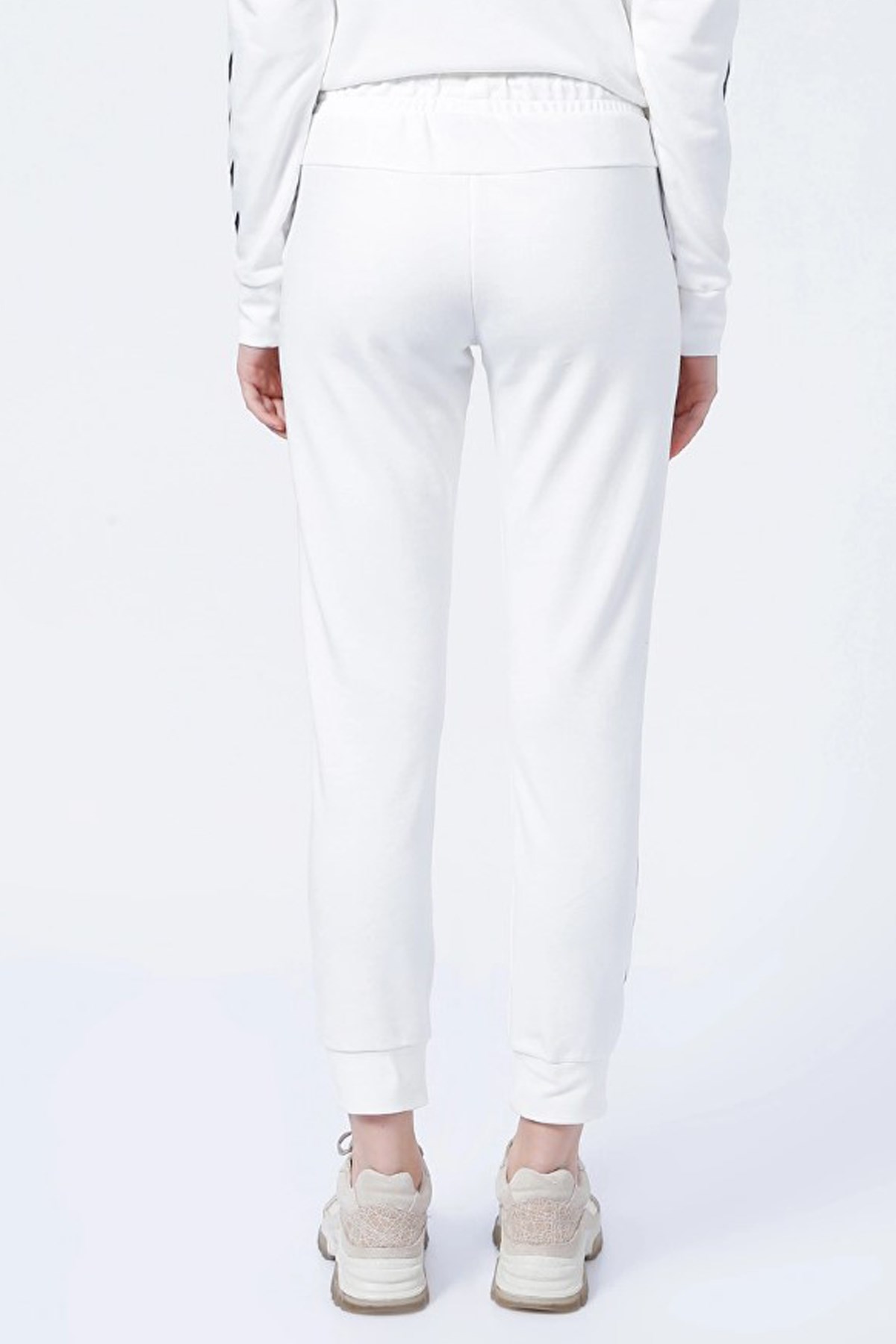 Hummel T-Noni 2.0 Regular  Kadın Eşofman Altı 931470-9003 Beyaz