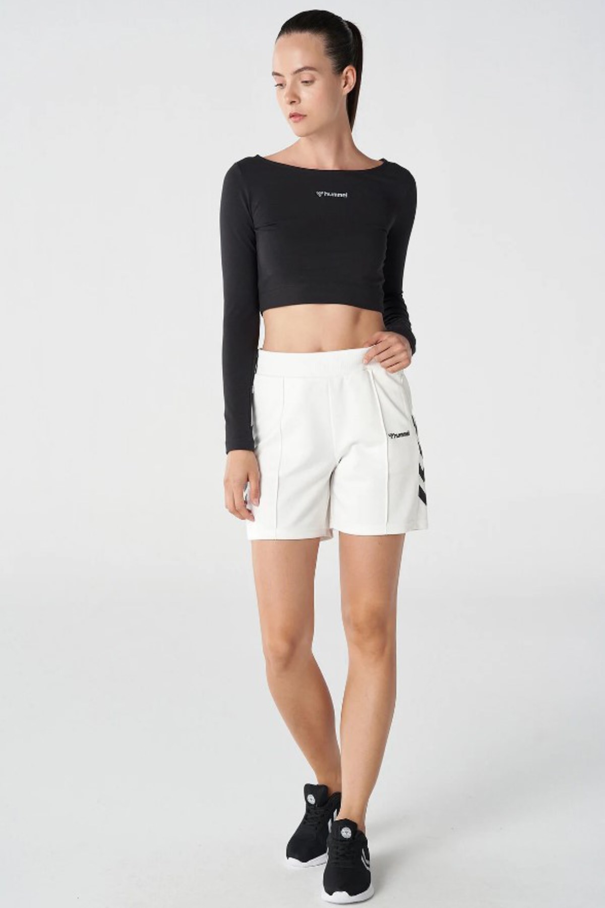 Hummel Genesa Kadın Şort 931814-9003 Beyaz