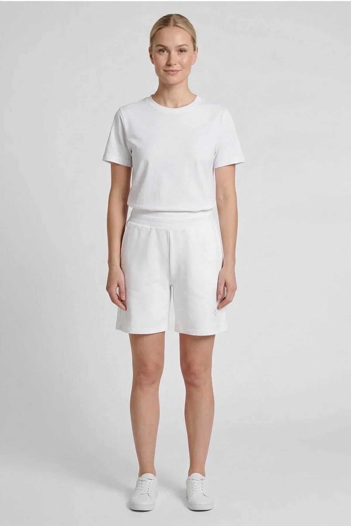 Hummel Pulse Kadın Şort 932356-9001 Beyaz