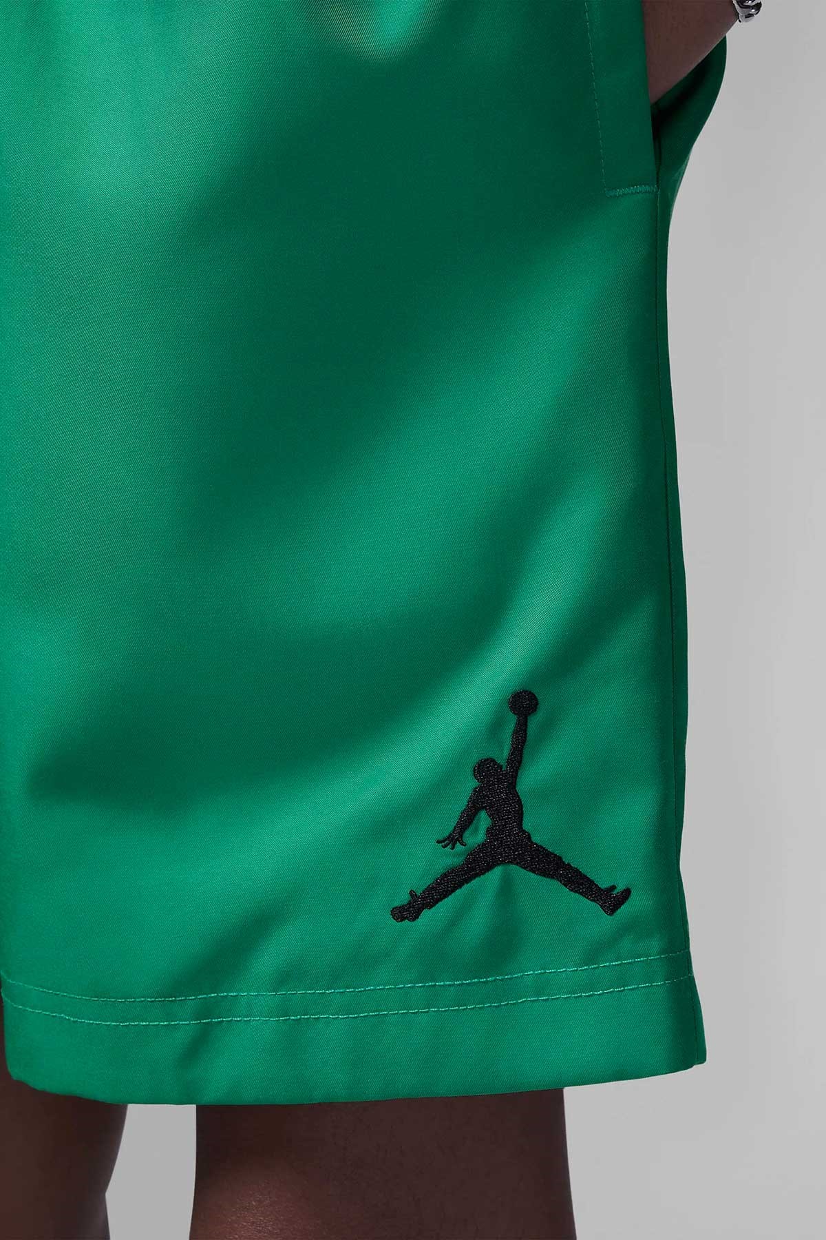 Nike Jdb Çocuk Şort 95B466-F4F Yeşil