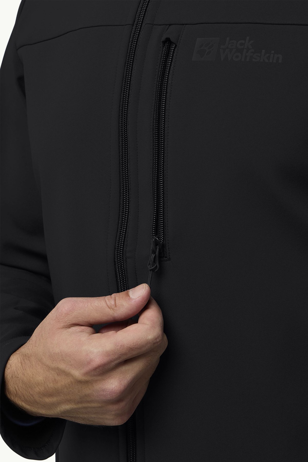 Jack Wolfskin Whirlwind Erkek Softshell Ceket A62521-6000 Siyah
