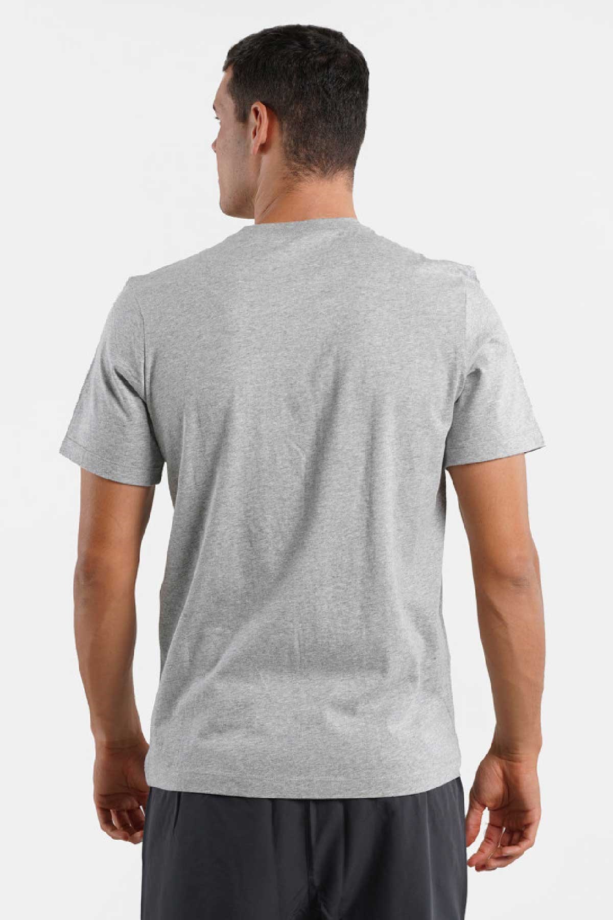 Nike Sportswear Club Erkek Tişört AR4997-064 Gri