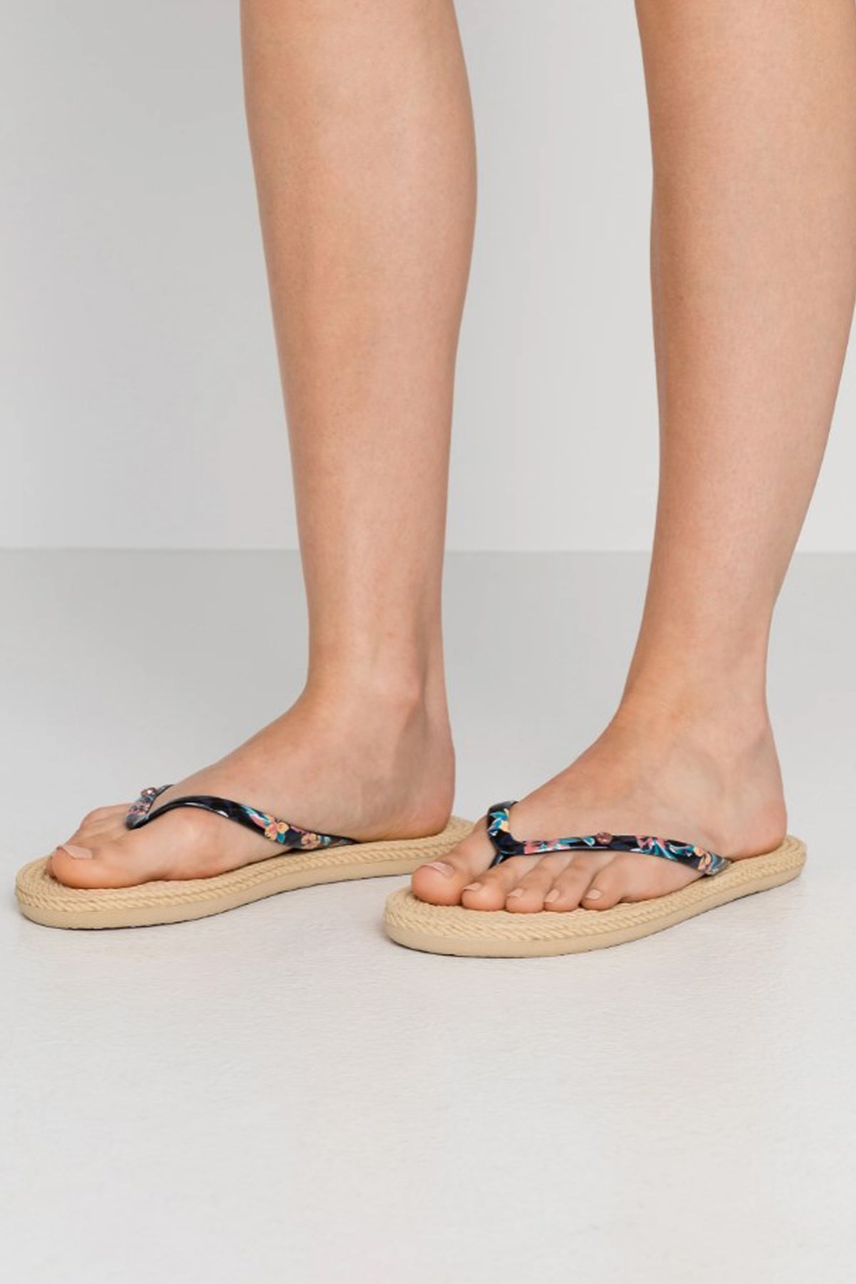 Roxy South Beach II J Kadın Terlik ARJL100685-BL0 Siyah